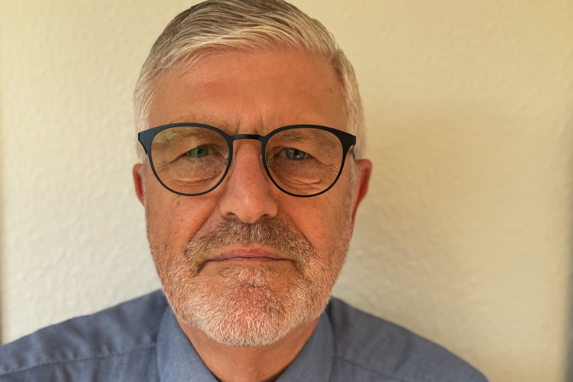 Efter otte års pause vender Steen Gunnarsson tilbage til lokalpolitikken – og denne gang er et nyt parti.