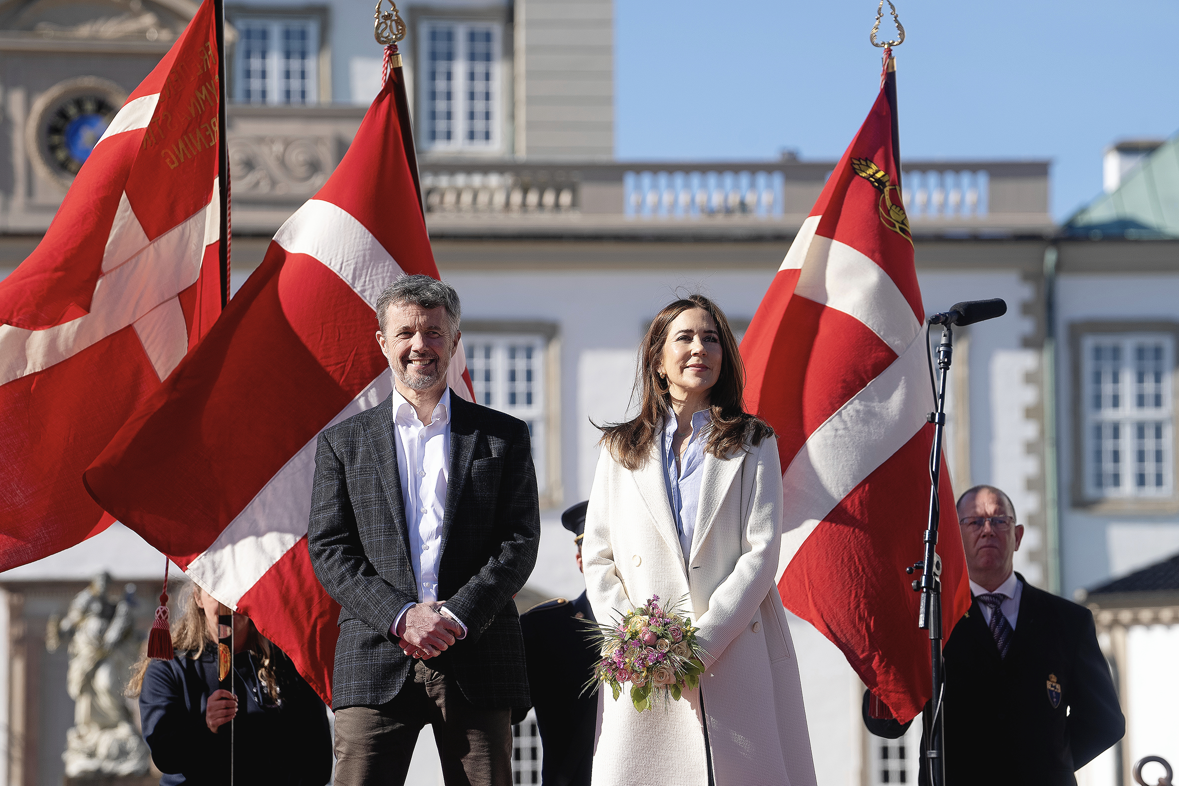 Kong Frederik og dronning Mary flytter ind i deres sommerresidens på Fredensborg Slot den 4. maj.