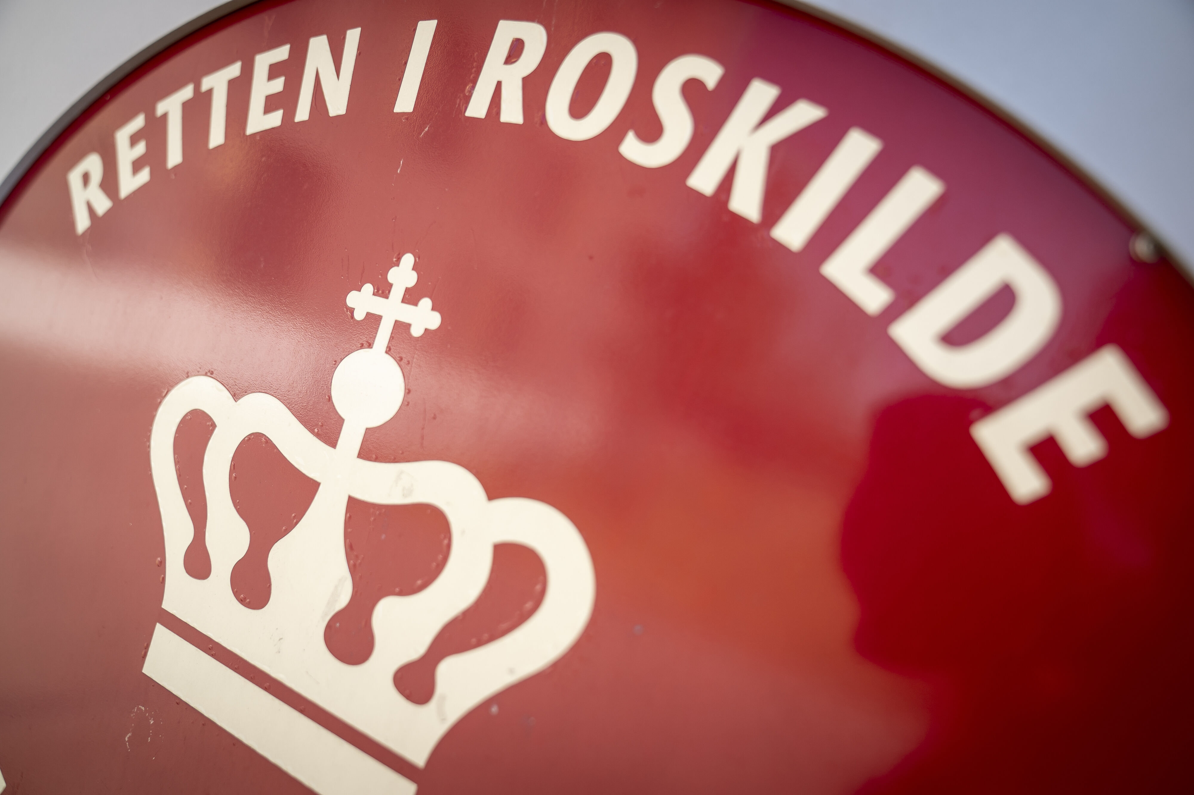 En 23-årig mand, der tidligere er dømt for at trænge ind i børneværelser og kilde børn under fødderne, er onsdag fundet skyldig i endnu en sag. (Arkivfoto).