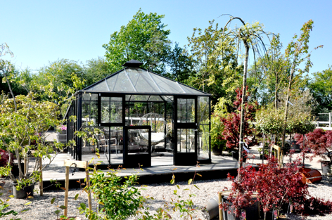 De danskproducerede drivhuse forlænger sæsonen med måneder i begge ender. De danskproducerede drivhuse forlænger sæsonen med måneder i begge ender.