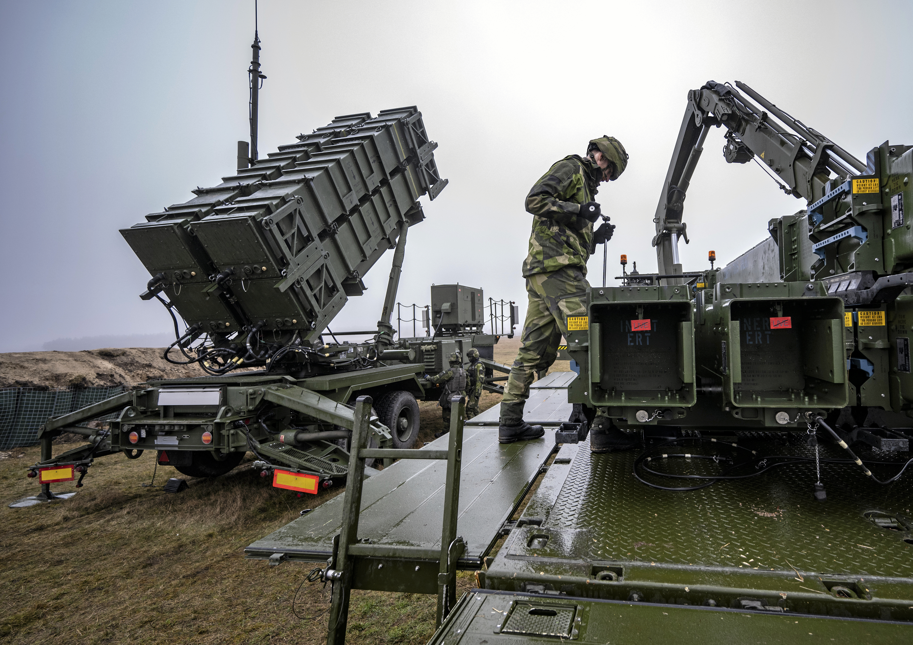 Det skal gå stærkt med at få opbygget et jordbaseret luftforsvar, og Forsvaret søger nu topcheferne, der skal opbygge hele organisationen.
