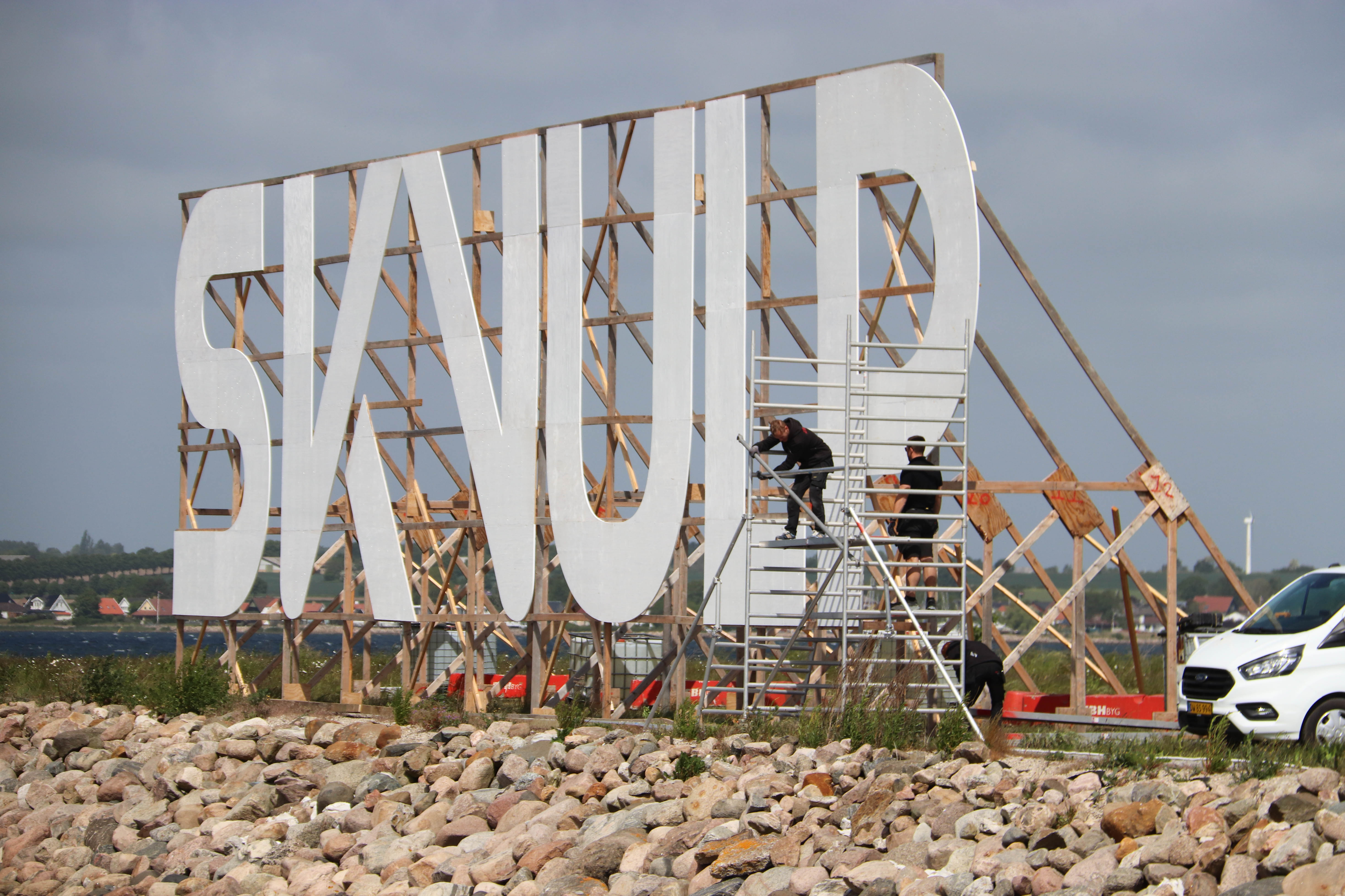 Skvulp Festival på Holbæks Havn er klar til at afsløre flere musiknavne til Hovedscenen.