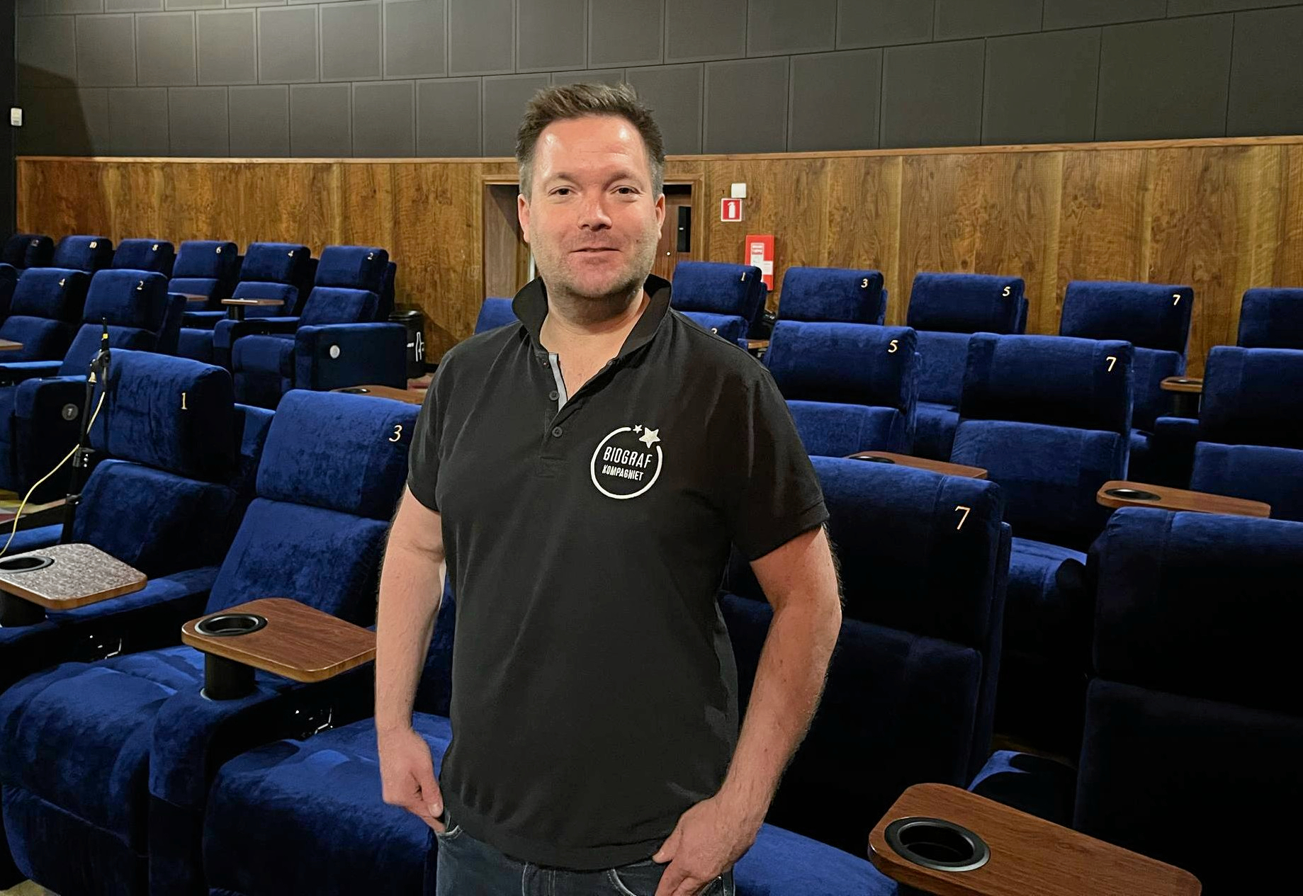 Biografforpagter Jesper Larsen glæder sig til atter at byde publikum indenfor i Kosmorama