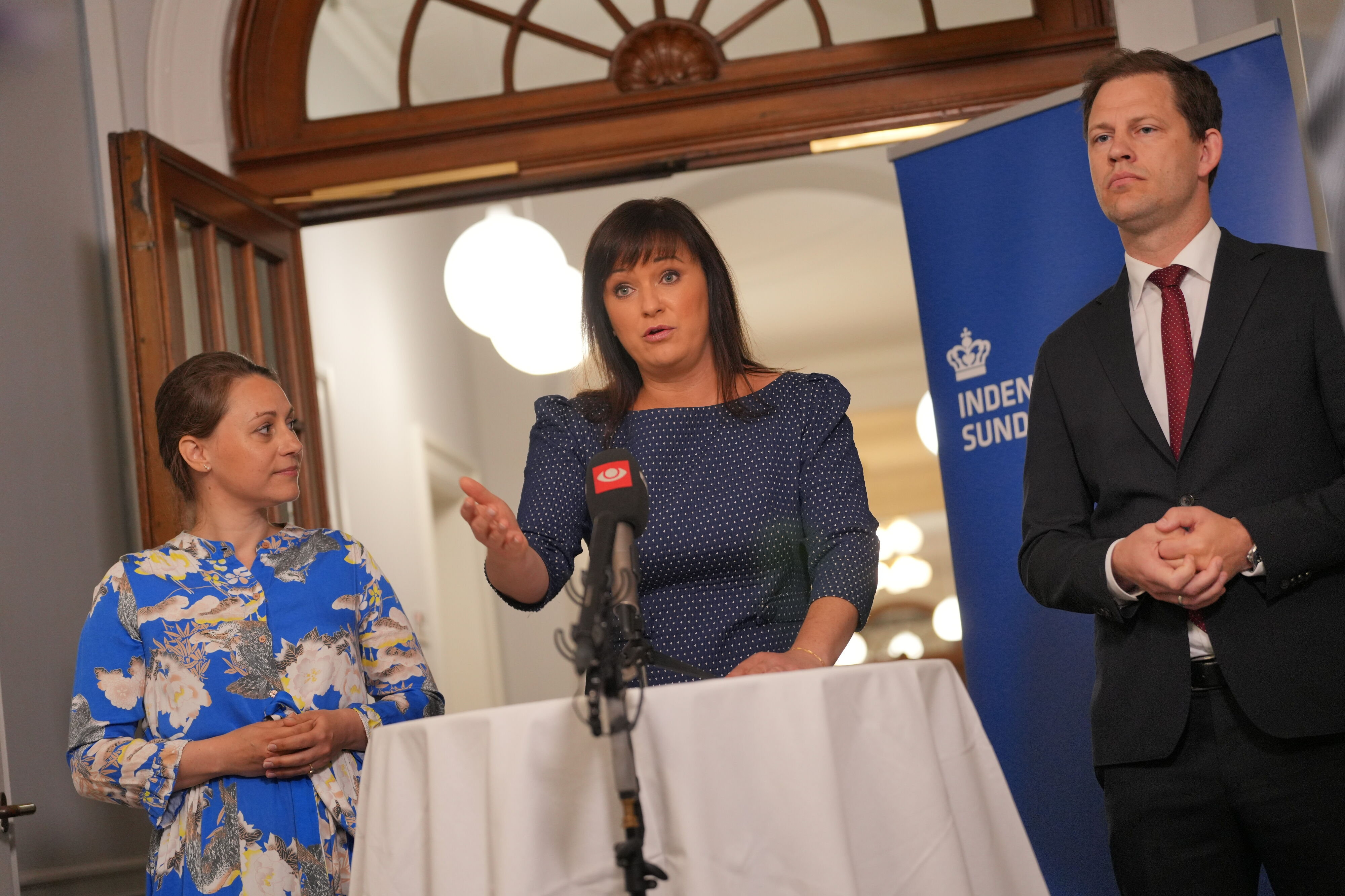 Regeringen, Danske Regioner og KL er enige om en 'forårsaftale', som skal være med til at omstille sundhedsvæsenet og flytte sundhedstilbud ud af sygehusene og tættere på borgerne.