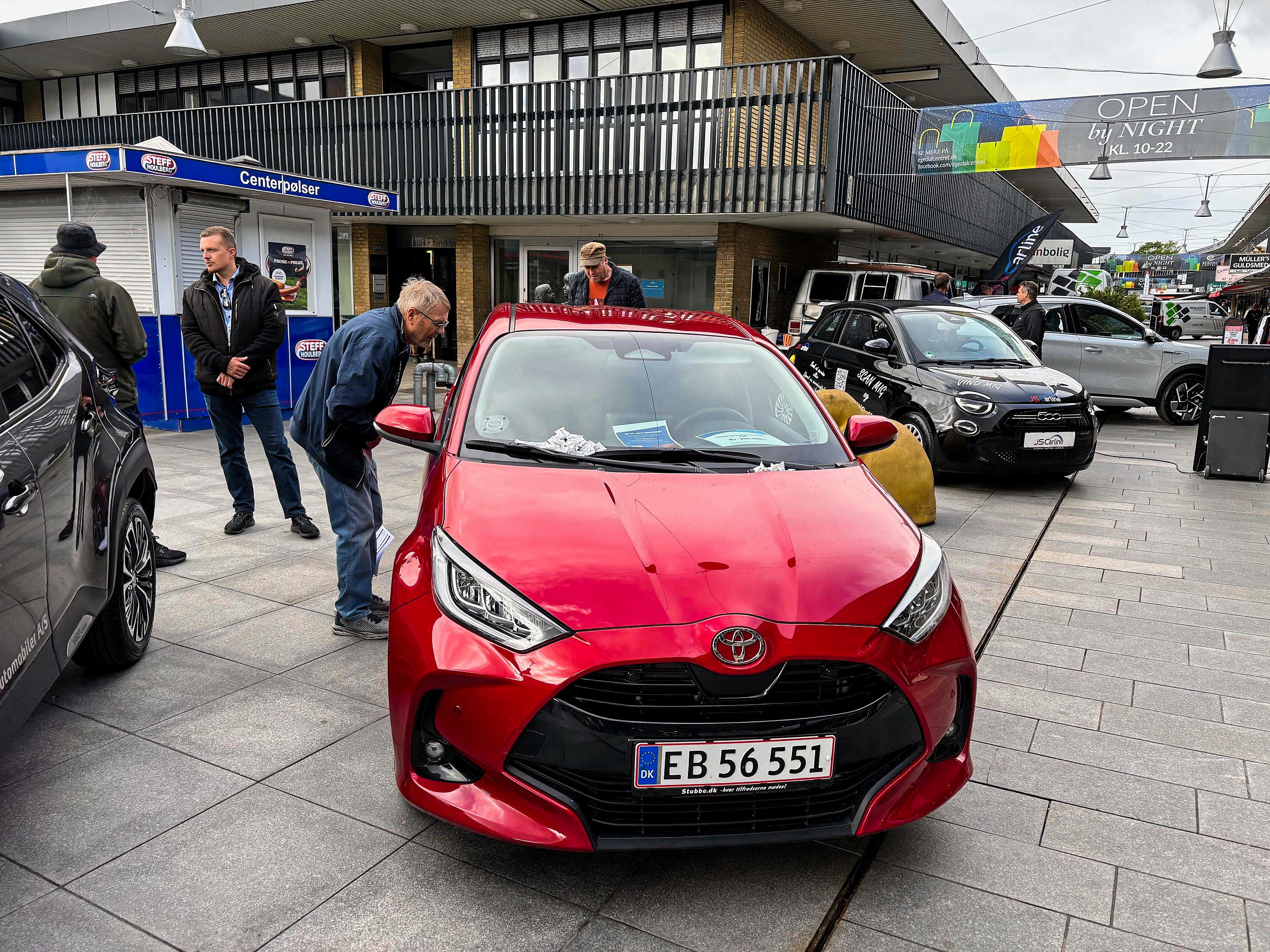 Rigtig mange nye modeller fra blandt Nissan, Ford, Opel og Citroén vises frem i Egedal Centret lørdag den 9. maj.