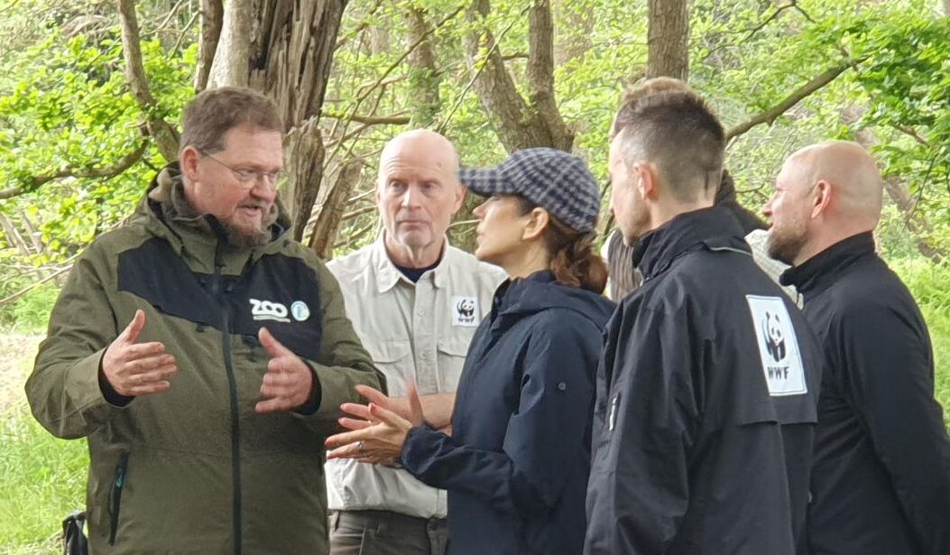 Mary på besøg i Knudsskov.