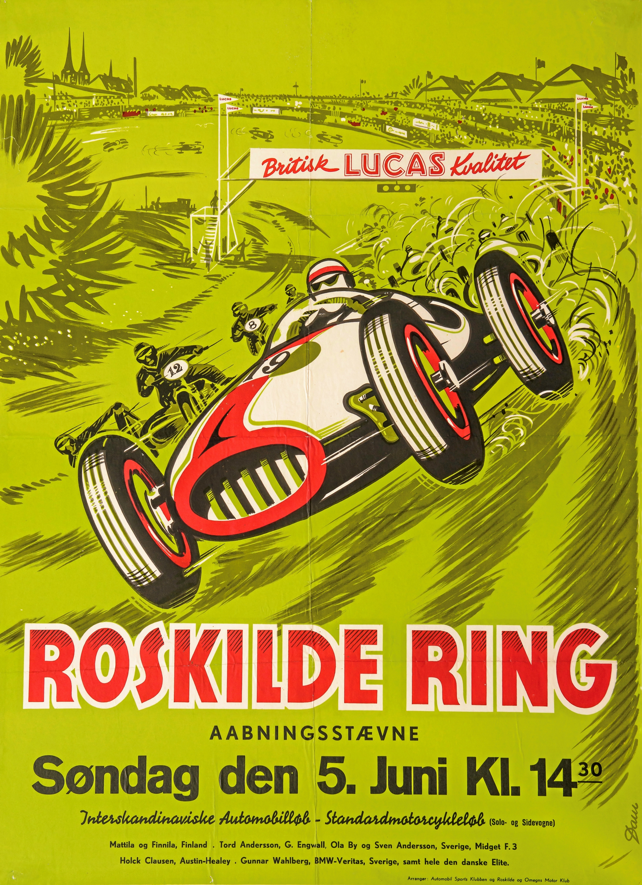 Den 5. juni 1955 bliver der skrevet historie, da Roskilde Ring åbner som den første motorsportsbane i Skandinavien. Nu vækkes banen til live igen i udstillingen Den 5. juni 1955 bliver der skrevet historie, da Roskilde Ring åbner som den første motorsportsbane i Skandinavien. Nu vækkes banen til live igen i udstillingen