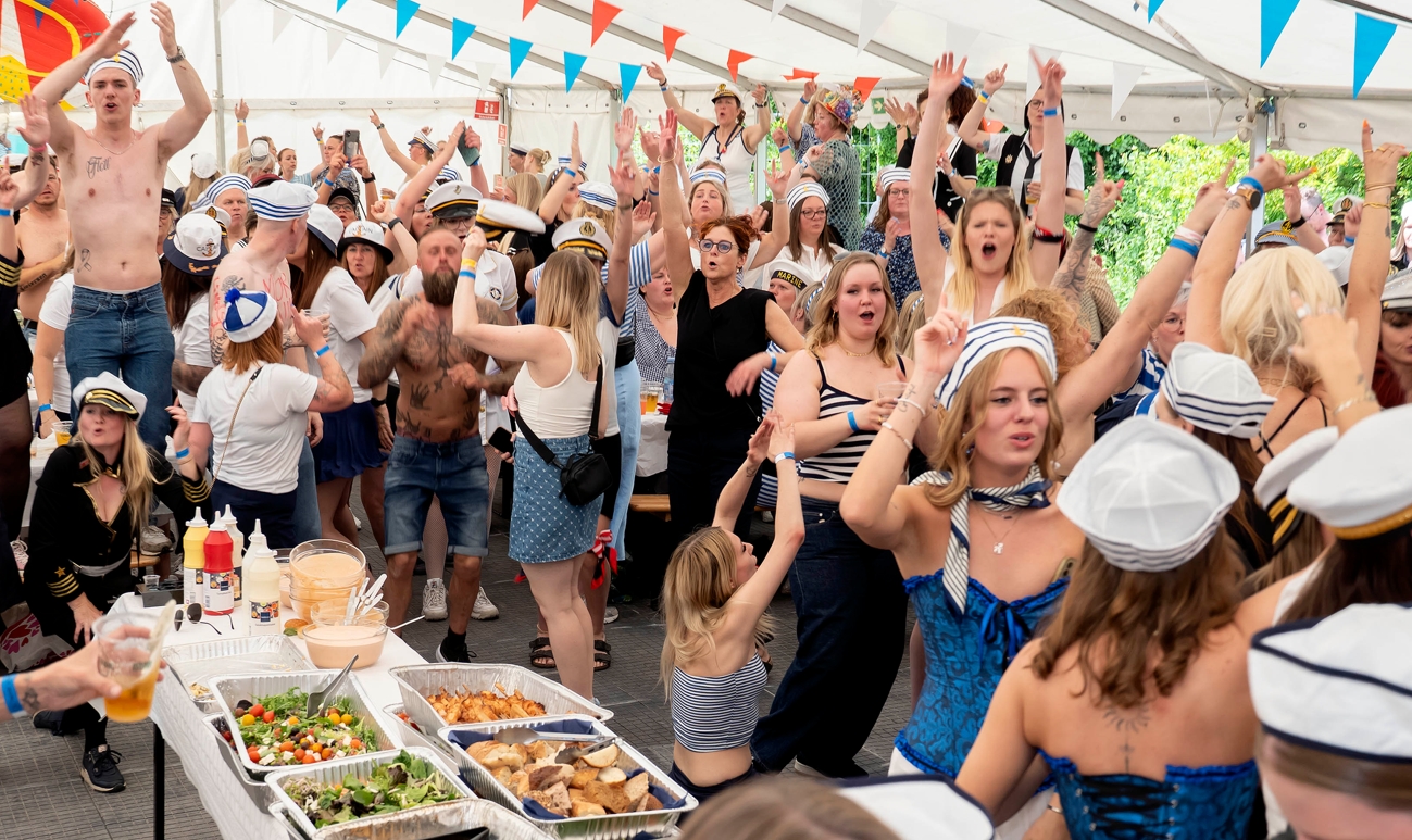 Sørby Marked inkluderede igen den traditionsrige damefrokost. - Jens Wollesen Sørby Marked inkluderede igen den traditionsrige damefrokost.