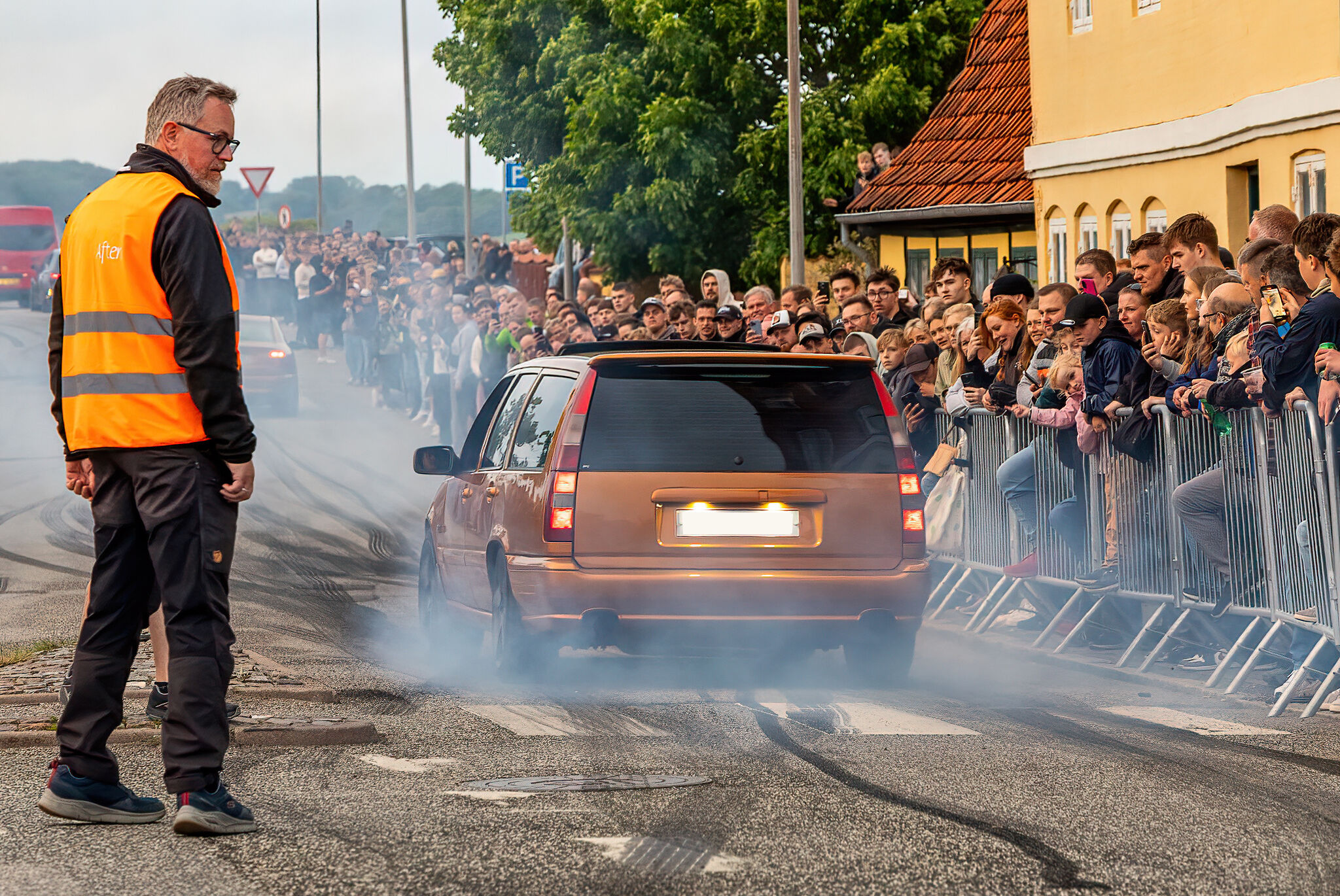 Drengerøvsaftenen havde besøgsrekord fra Solskinsbyen og masser af gæster udefra.