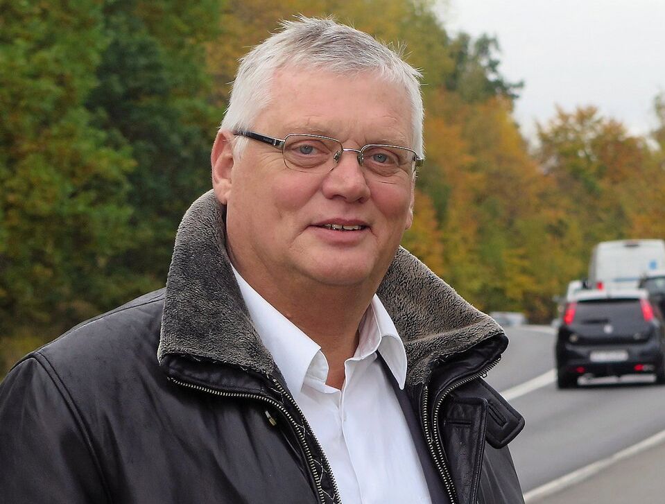Jørgen Eirfeldt, formanden for Venstre i Hørsholm, kalder indlæggene om partiets borgmesterkandidat for en farce og personforfølgelse fra Konservative.