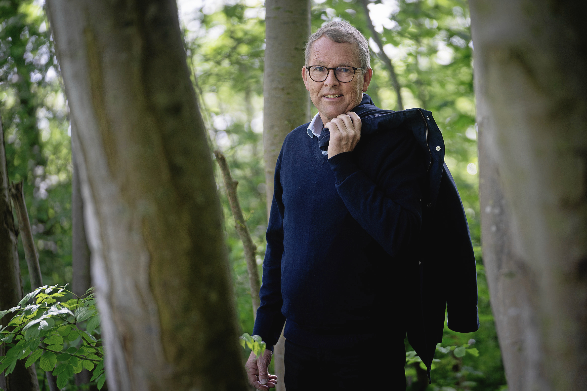 Klaus Hansen (V), borgmester i Ringsted og lokal repræsentant for Den Grønne Trepart, råder selv over en række landbrugsarealer, hvor der sprøjtes, men hævder, at de ikke støder op til BNBO'er.