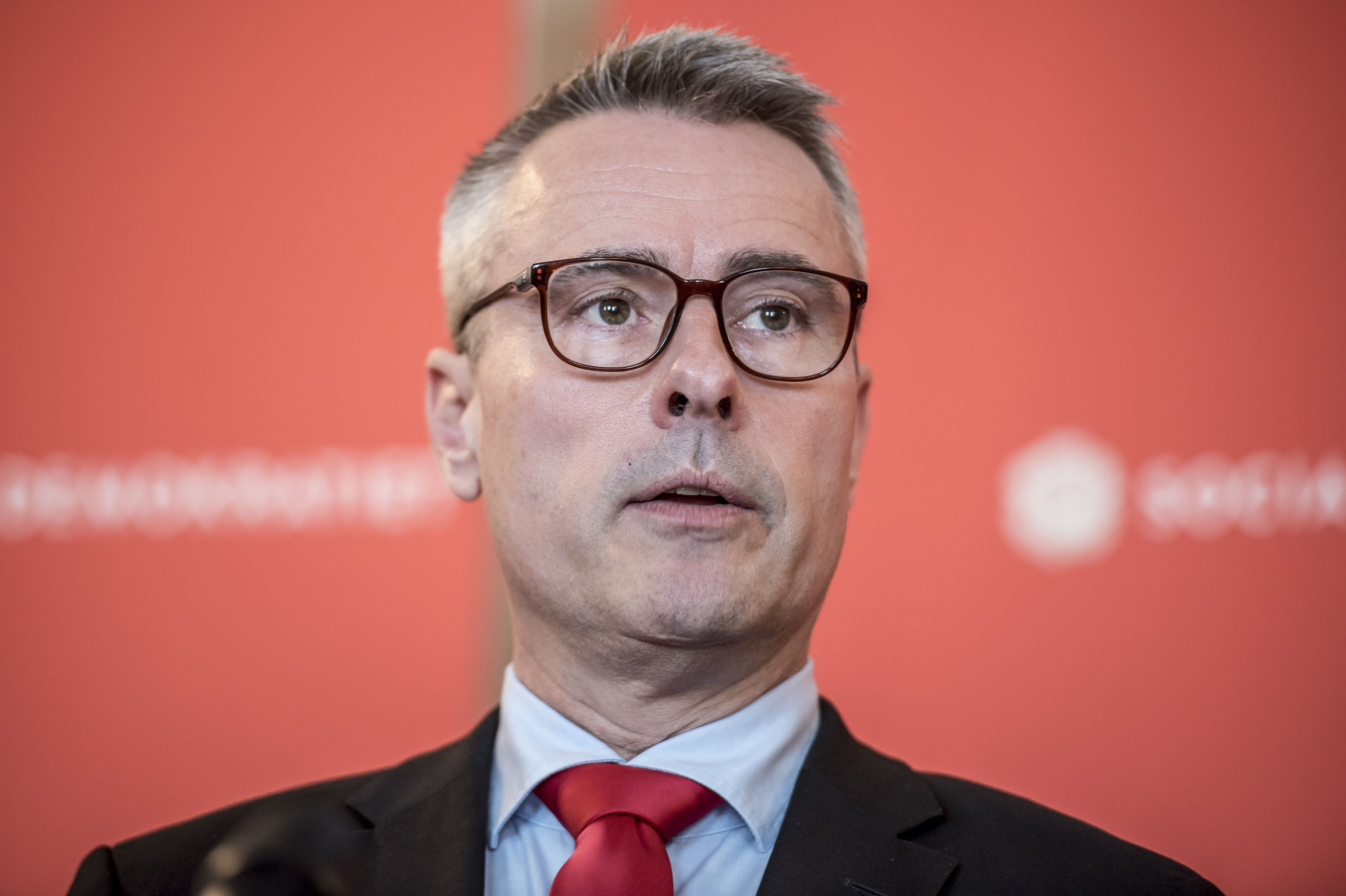 Henrik Sass Larsen nægter sig skyldig i besiddelse af overgrebsmateriale med børn og i besiddelse af en barnedukke konstrueret med et seksuelt formål for øje. (Arkivfoto).