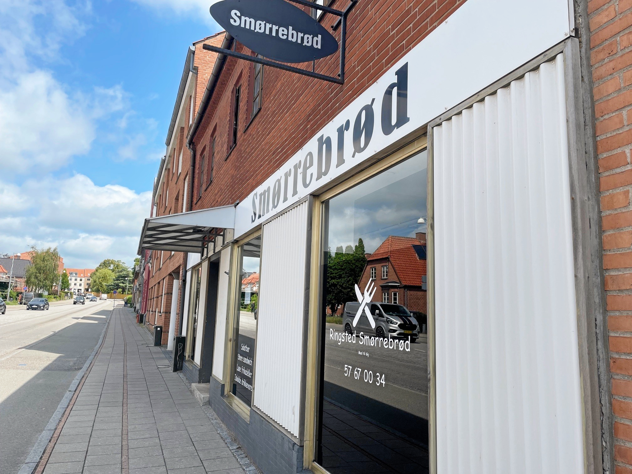 Personalet hos Ringsted Smørrebrød på Næstvedvej er ramt af chok.