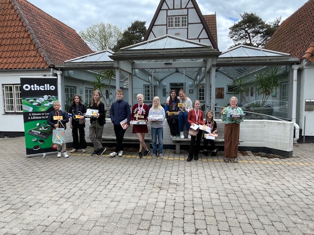 Det er ganske vist en af Shakepseares tragedier - og en lagkage - men det er altså brætspillet Othello, der er blevet populært blandt de unge i Greve.