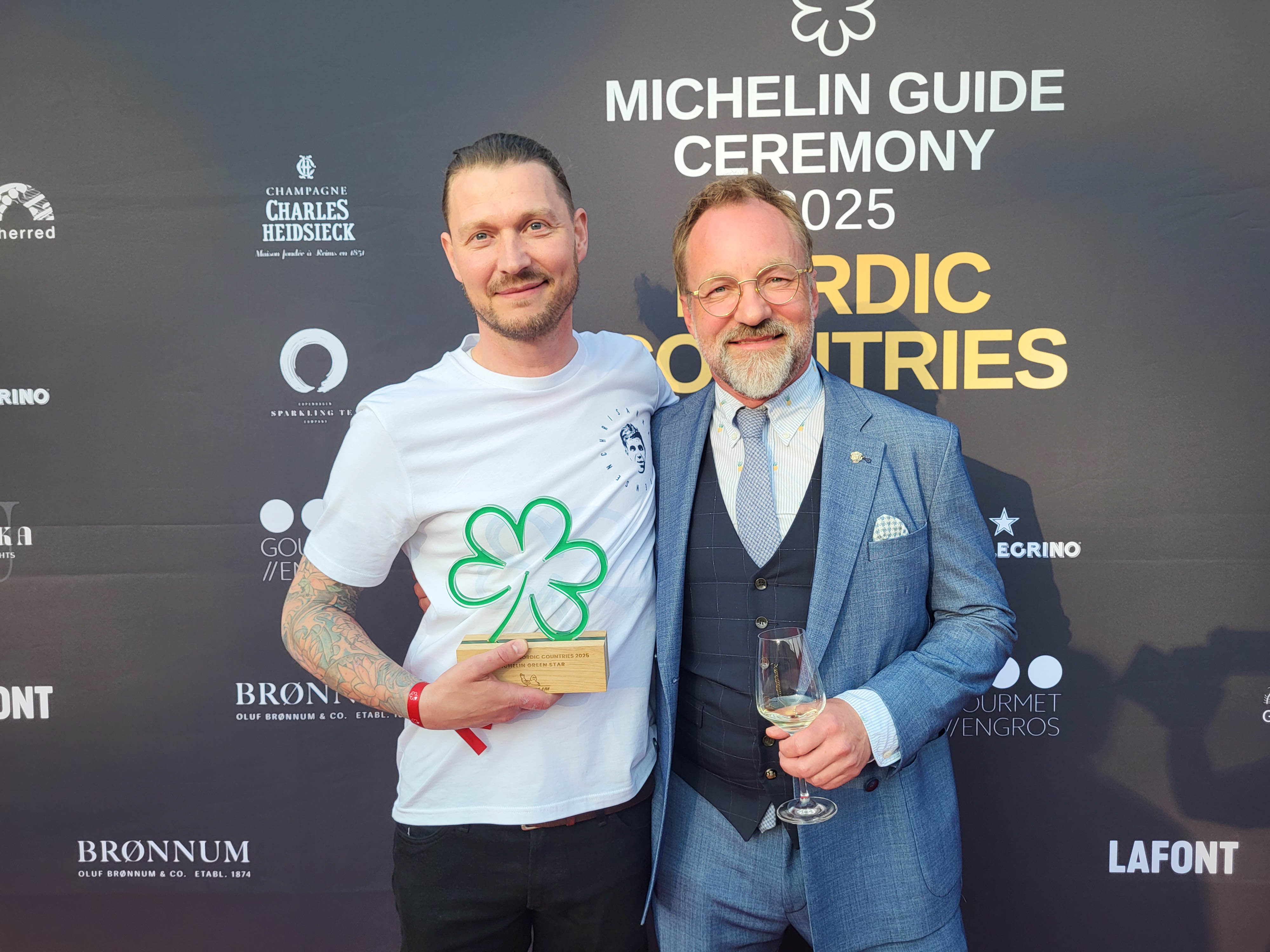 Da Michelin-uddeling af nordiske Michelin-stjerner fandt sted i Odsherred den 16. juni 2025 fik Dragsholm en grøn stjerne. Her køkkenchef Andreas Møller og slotsejer Mads Bøttger.