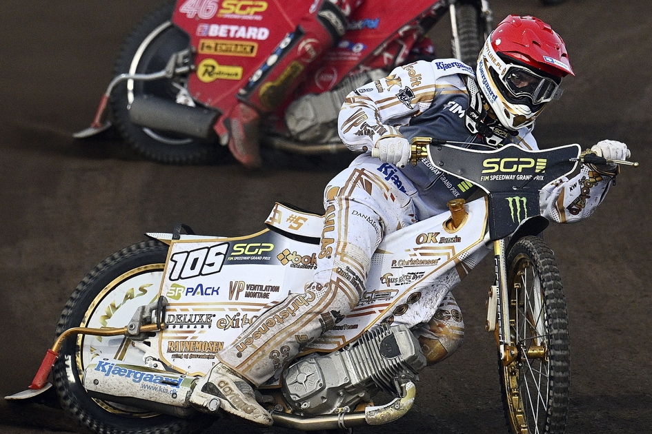 Spændende Speedway VM: Zmarzlik i Top, Kurtz Jagter og Vojens Klar til Afslutning!