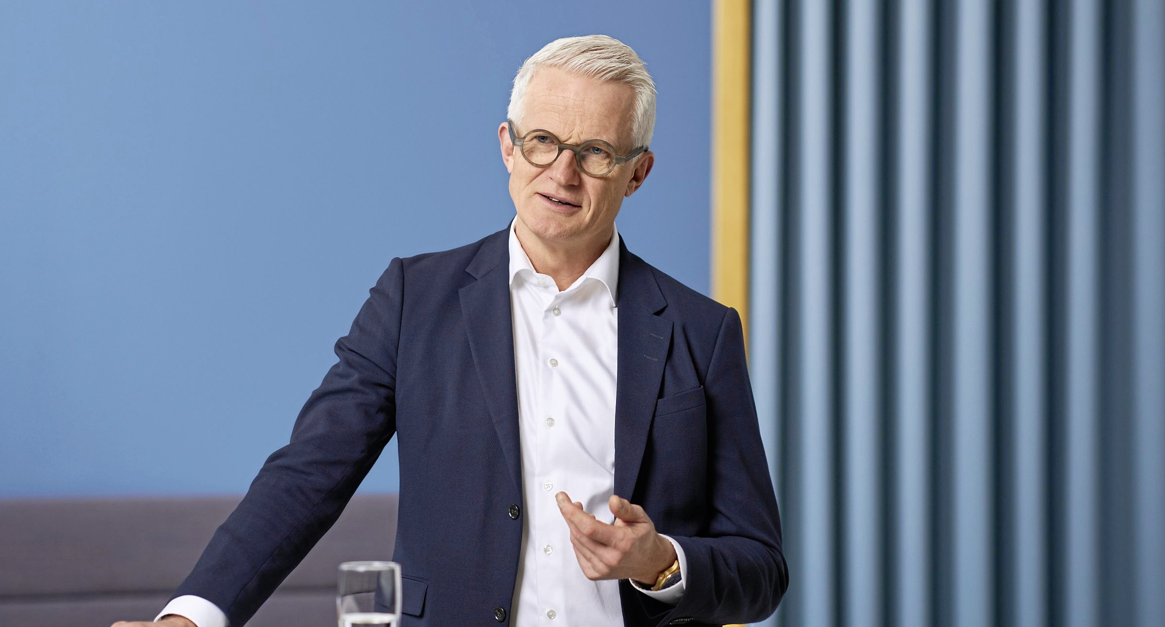 Mads Nipper, tidligere topchef i Lego, Grundfos og Ørsted, kommer til Karrebæksminde og holder foredrag i ledernetværk.