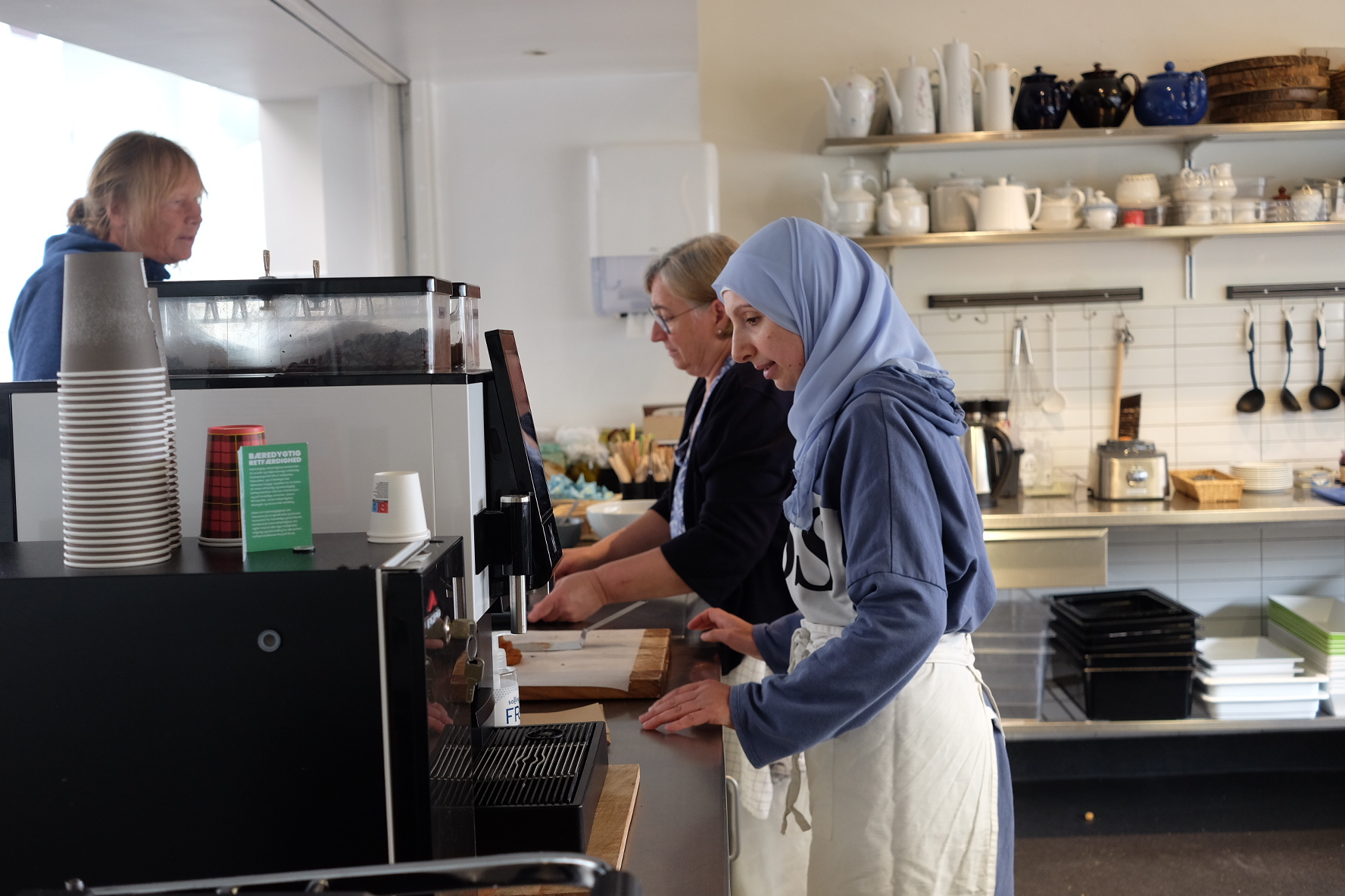 Der er langbordsmiddag i Café BIC - Det Grønne Fællesskab torsdag den 23. april klokken 17.30.