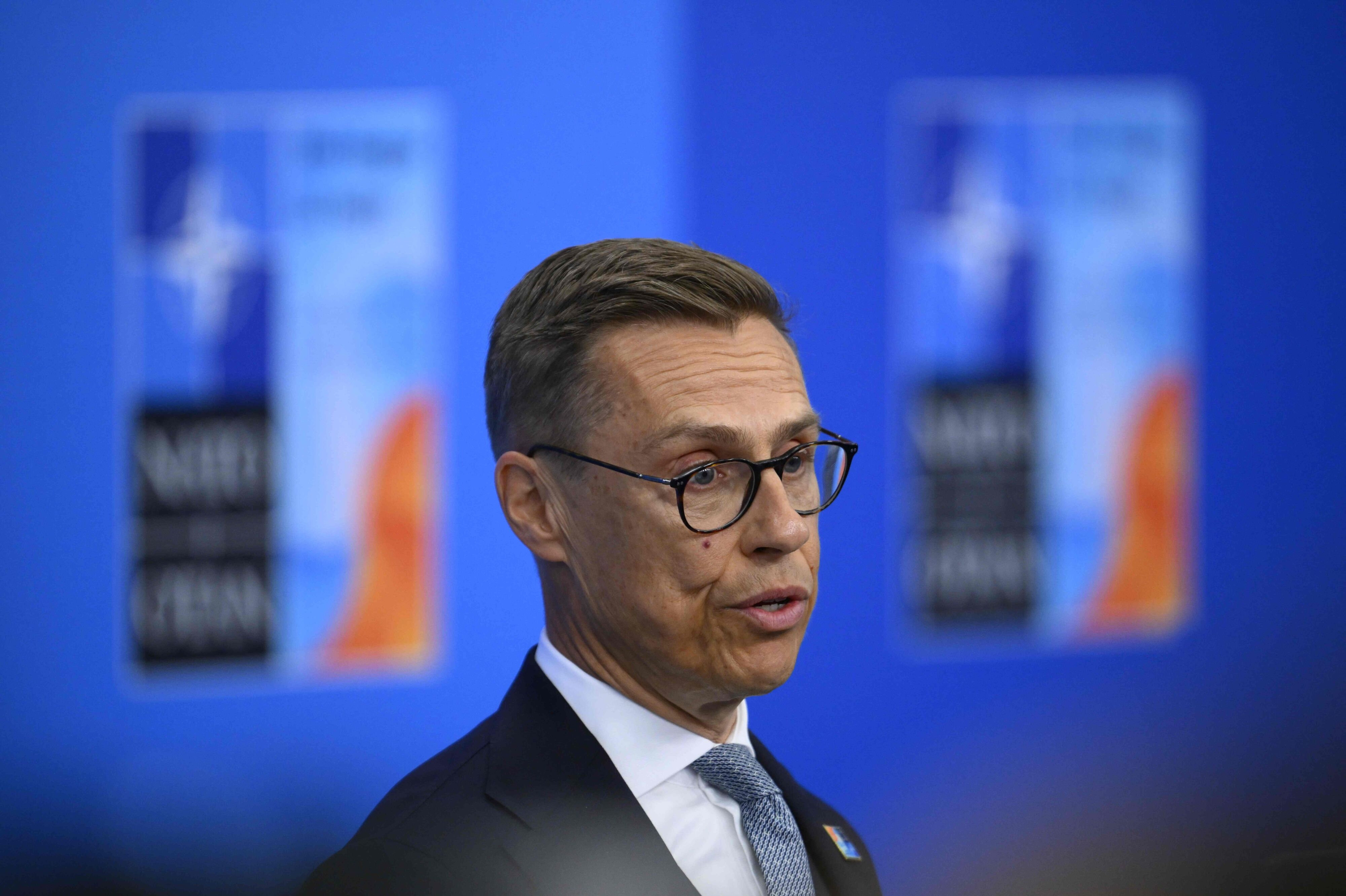 Den finske præsident Alexander Stubbs 21-årige søn har som førsteårsstuderende vippet kandidatstuderende af pinden og fået eftertragtet praktikplads. Det har vakt undren i Finland. (Arkivfoto).