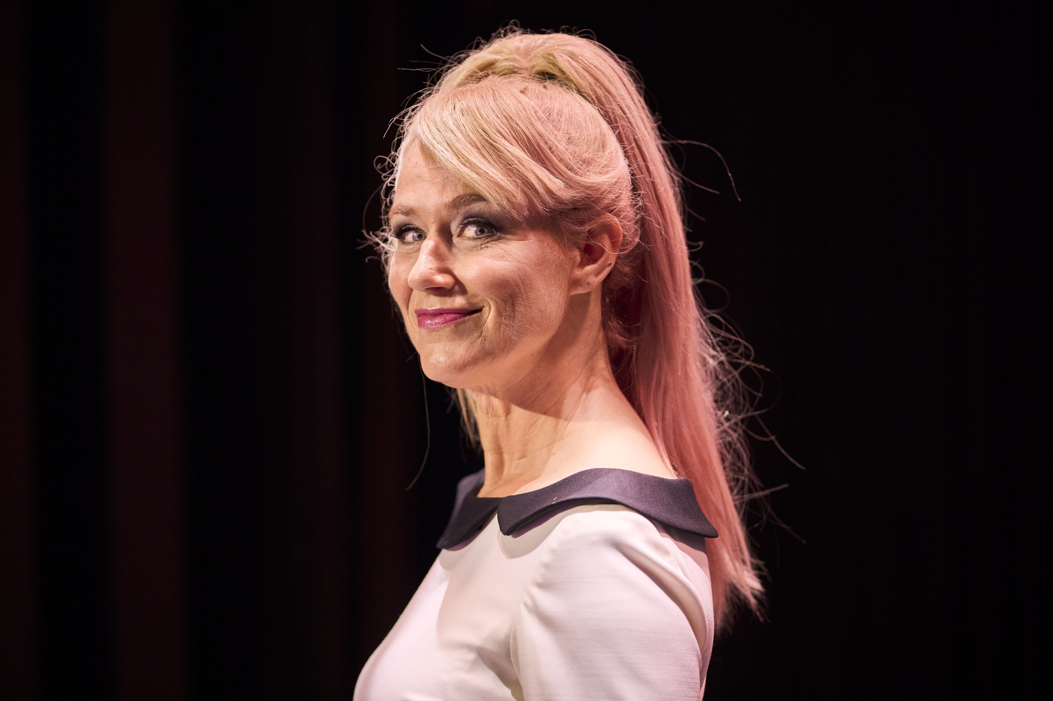 Xenia Lach-Nielsen debuterede i opsætningen af musicalen "Hair" i 1996 og har siden slået sit navn fast. - Derfor kan jeg godt sådan helt lille pige-agtigt tænke: "Ej, hvor er jeg heldig, at der er nogen, der overhovedet vil bruge mig!", samtidig med at jeg godt ved, hvad jeg er værd, siger hun. (Arkivfoto).