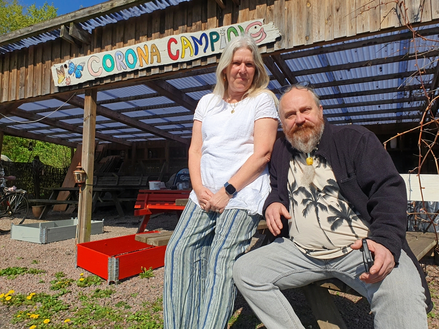 Den omstridte plads kontrolleres nu af kommunen, men pladsens ejere tager det helt roligt.