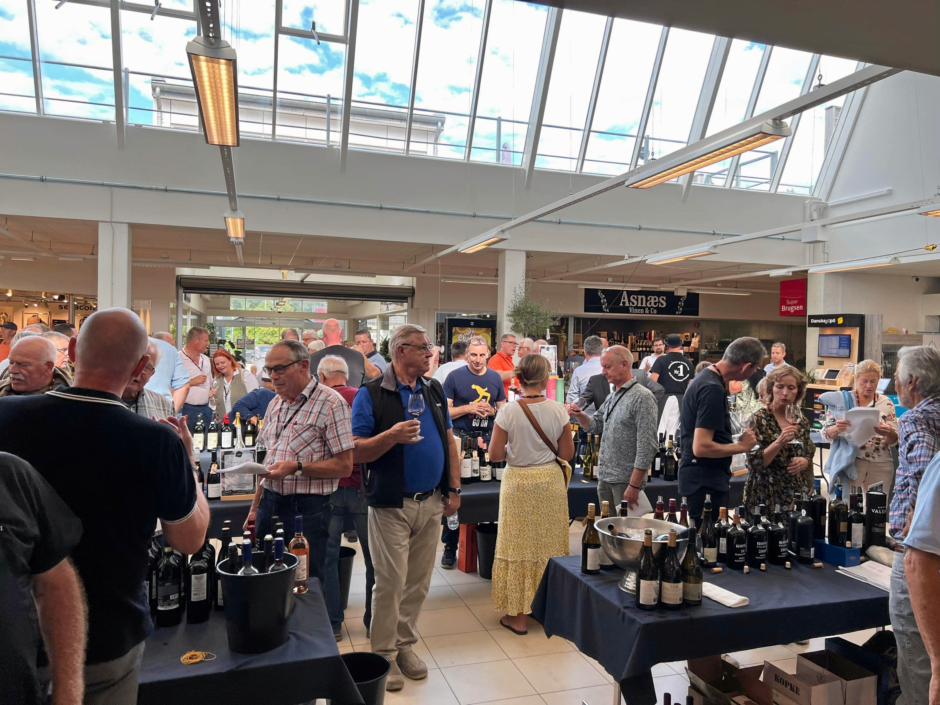 Ved aftensalg i Asnæs Centret 1. august kan man også få sig en ekstra gourmetoplevelse.