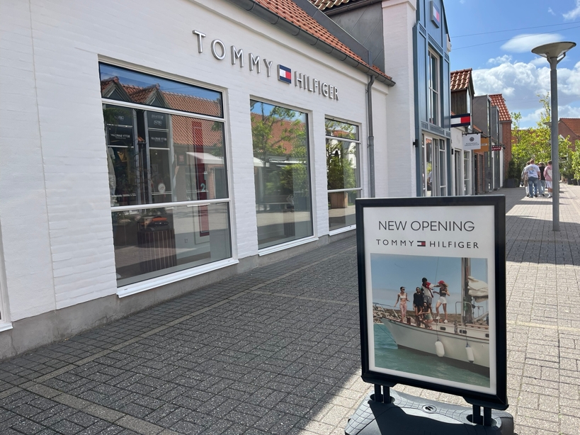 Tommy Hilfiger og GANT ligger side om side i Ringsted Outletcenter. - Nikolaj Kennov Rasmussen Tommy Hilfiger og GANT ligger side om side i Ringsted Outletcenter.