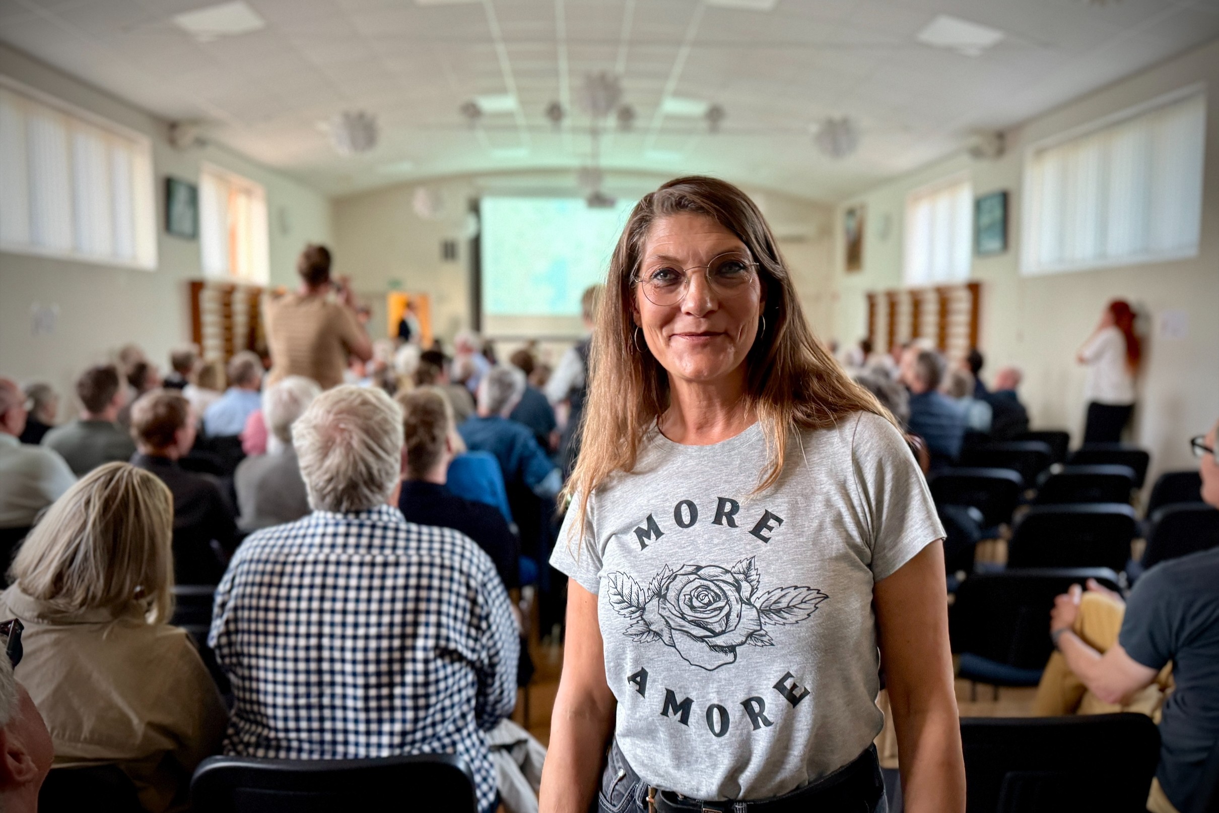 Inden sommerferien deltog Charlotte Roest (S), medlem af Klima-, Miljø- og Friluftsturismeudvalget, i et borgermøde i Roholte om selvsamme projekt.