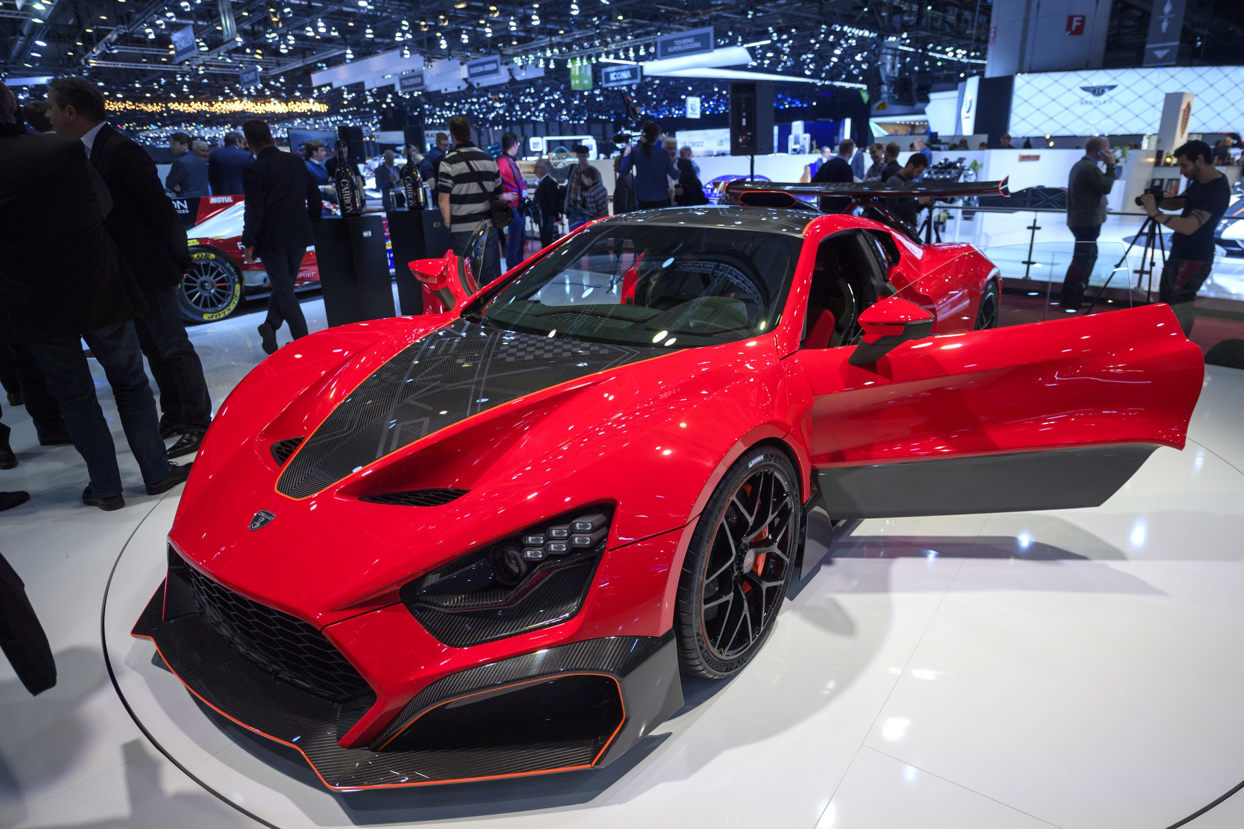 Zenvo producerer luksusbiler som denne TSR-S, der tidligere er blevet vist frem på en bilfestival i Genève. (Arkivfoto).