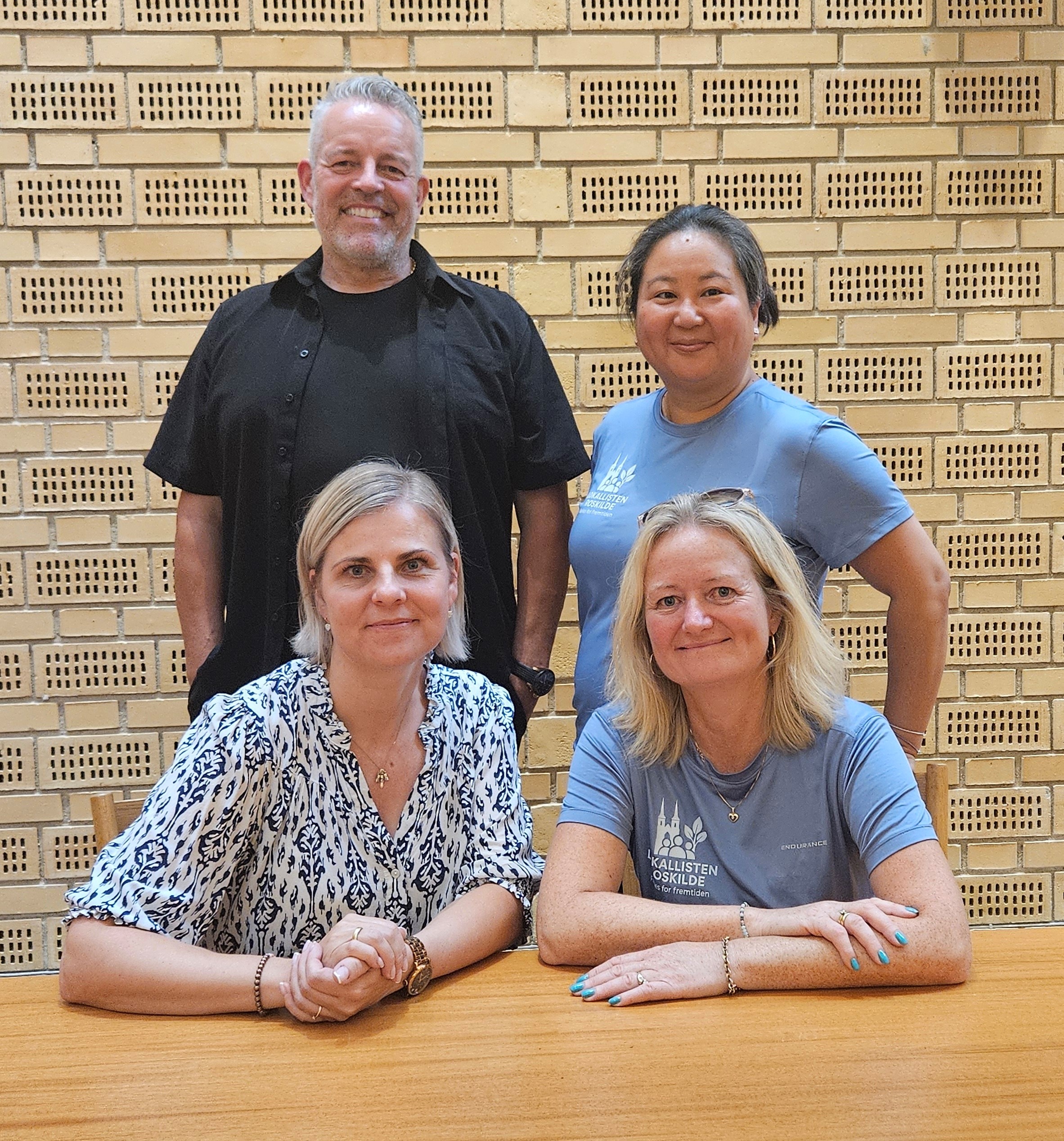 Dansk Folkeparti og Lokallisten Roskilde har forladt budgetforhandlingerne. Med uret er det Lars Holst Kruse (DF), Anne Fabricius Murmann (LR), Trine Borre (LR) olg Merete Dea Larsen (DF).