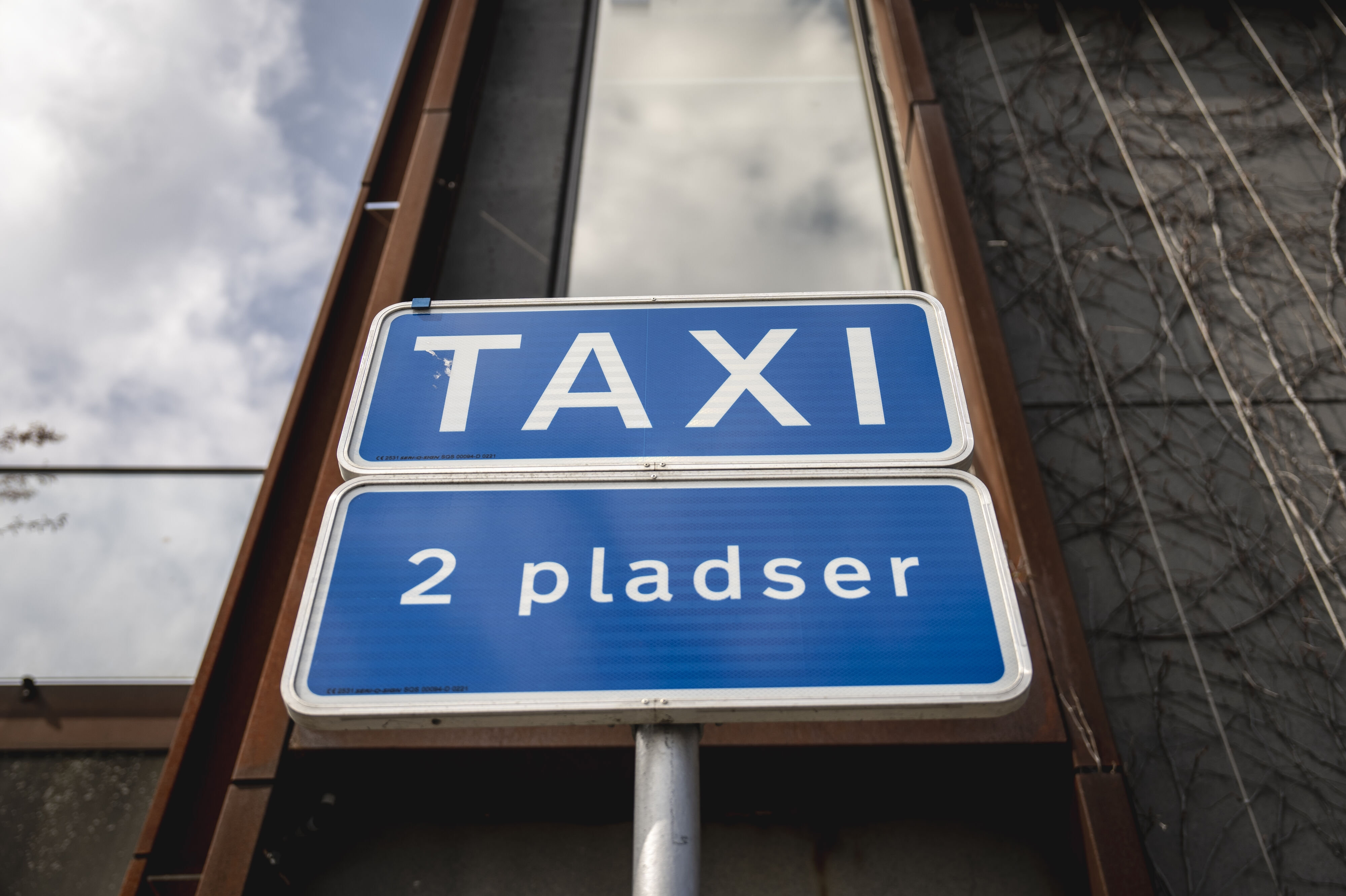 Et taxaselskab endte med at hjælpe politiet i anholdelsen af en svensk mand. (Arkivfoto).