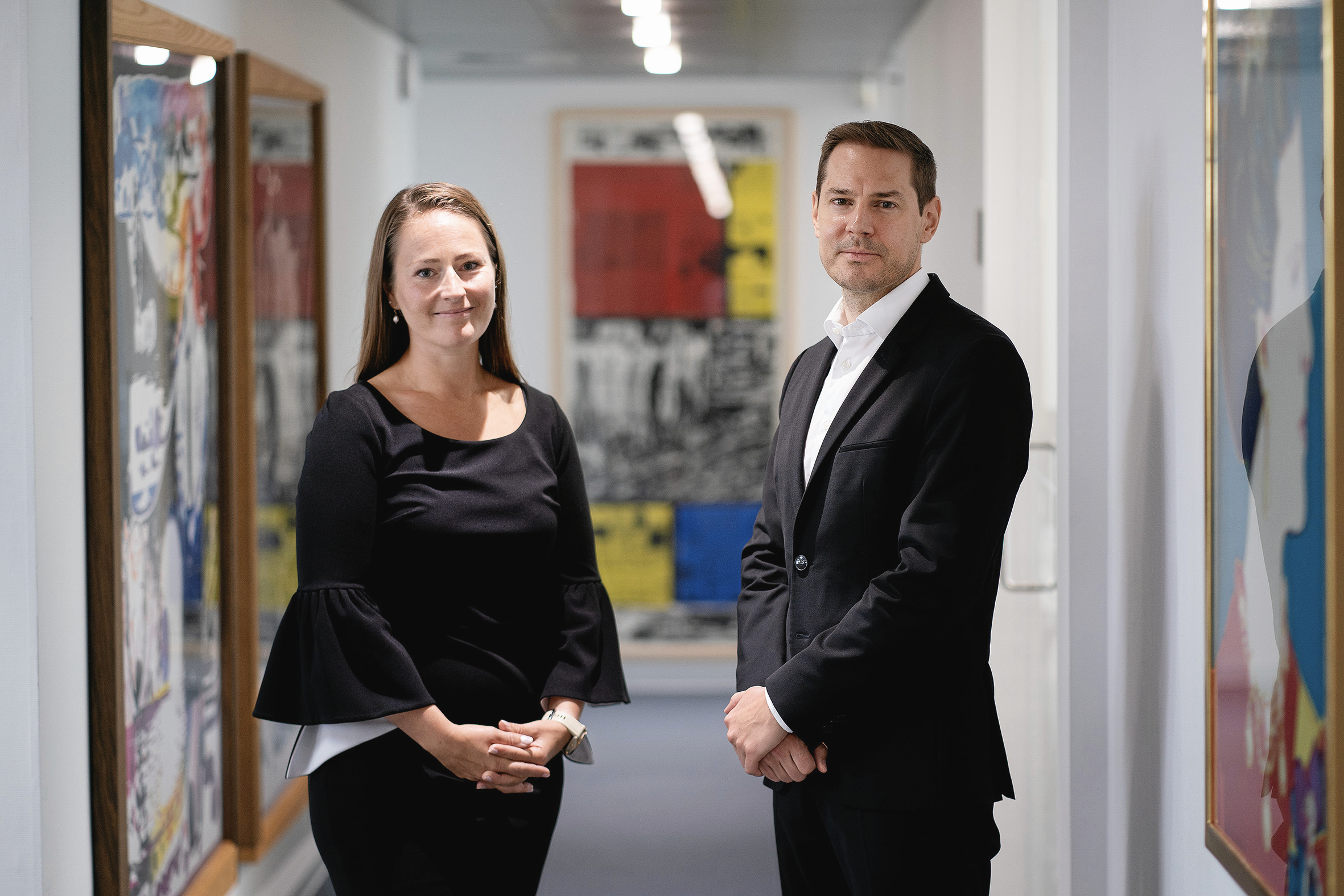 Selvom Pharmacosmos arbejder globalt er hovedesæde og produktion i Holbæk. Her er det HR-direktør Ditte Lindboe og Økonomidirektør Henrik Parker.