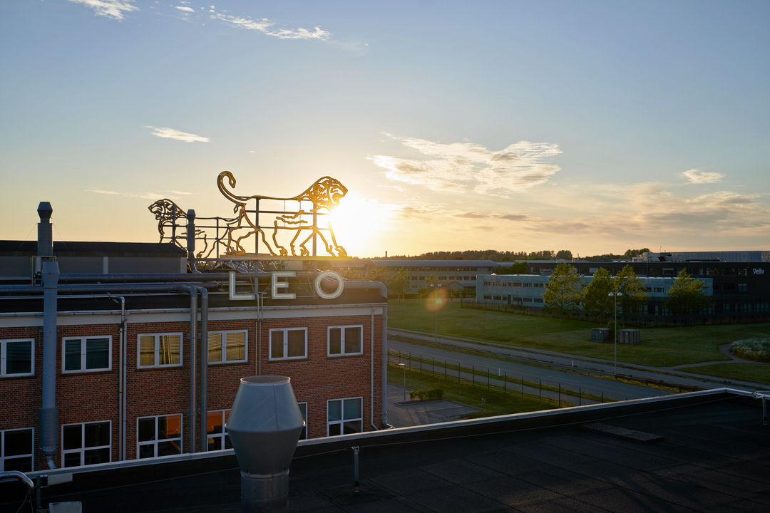 Erhvervsklimaet i Ballerup Kommune er godt. Det synes man også hos den lokalt forankrede virksomhed LEO Pharma.