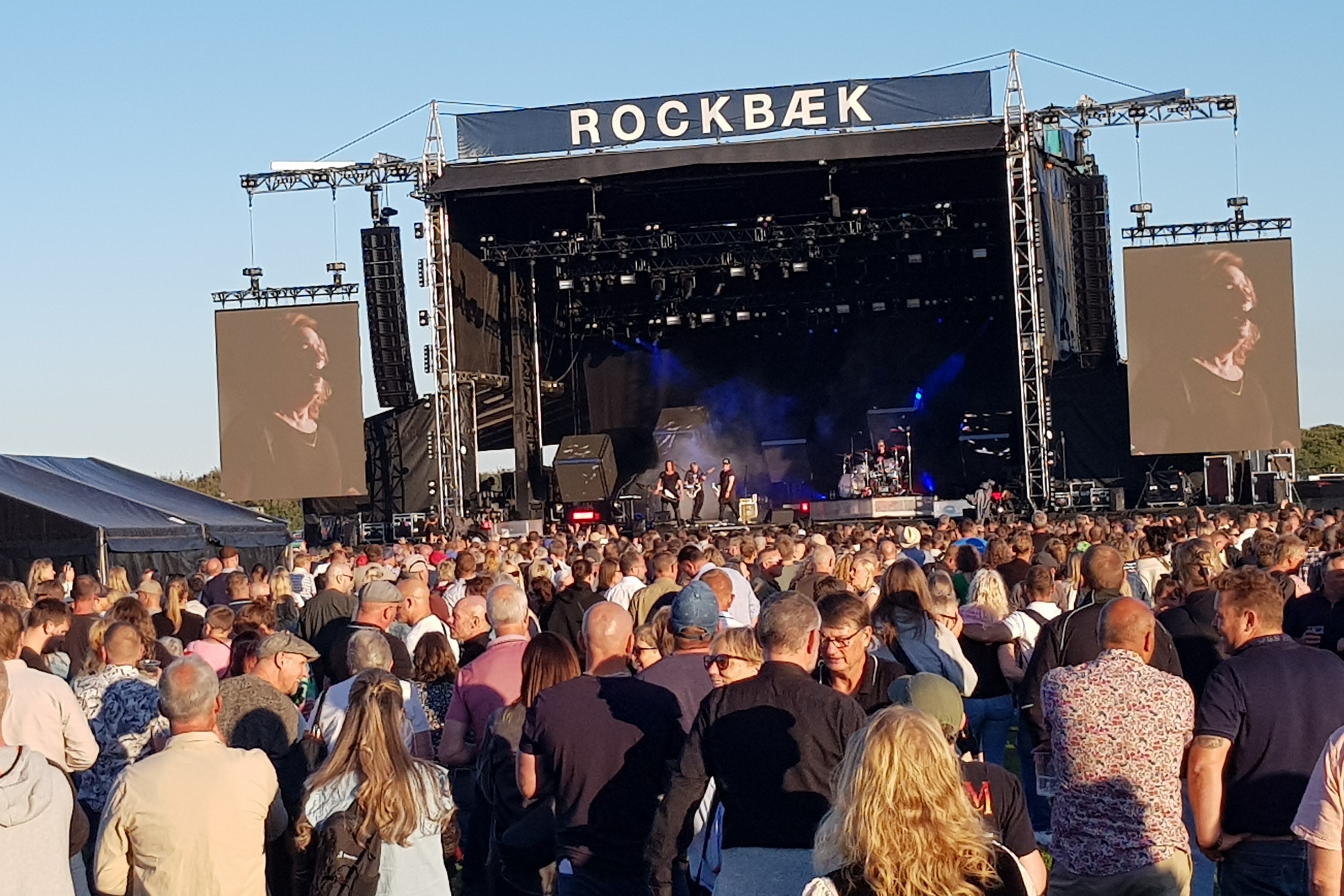 Rockbæk i Holbæk har fået ny hovedpartner, som sikrer de store musiknavne.