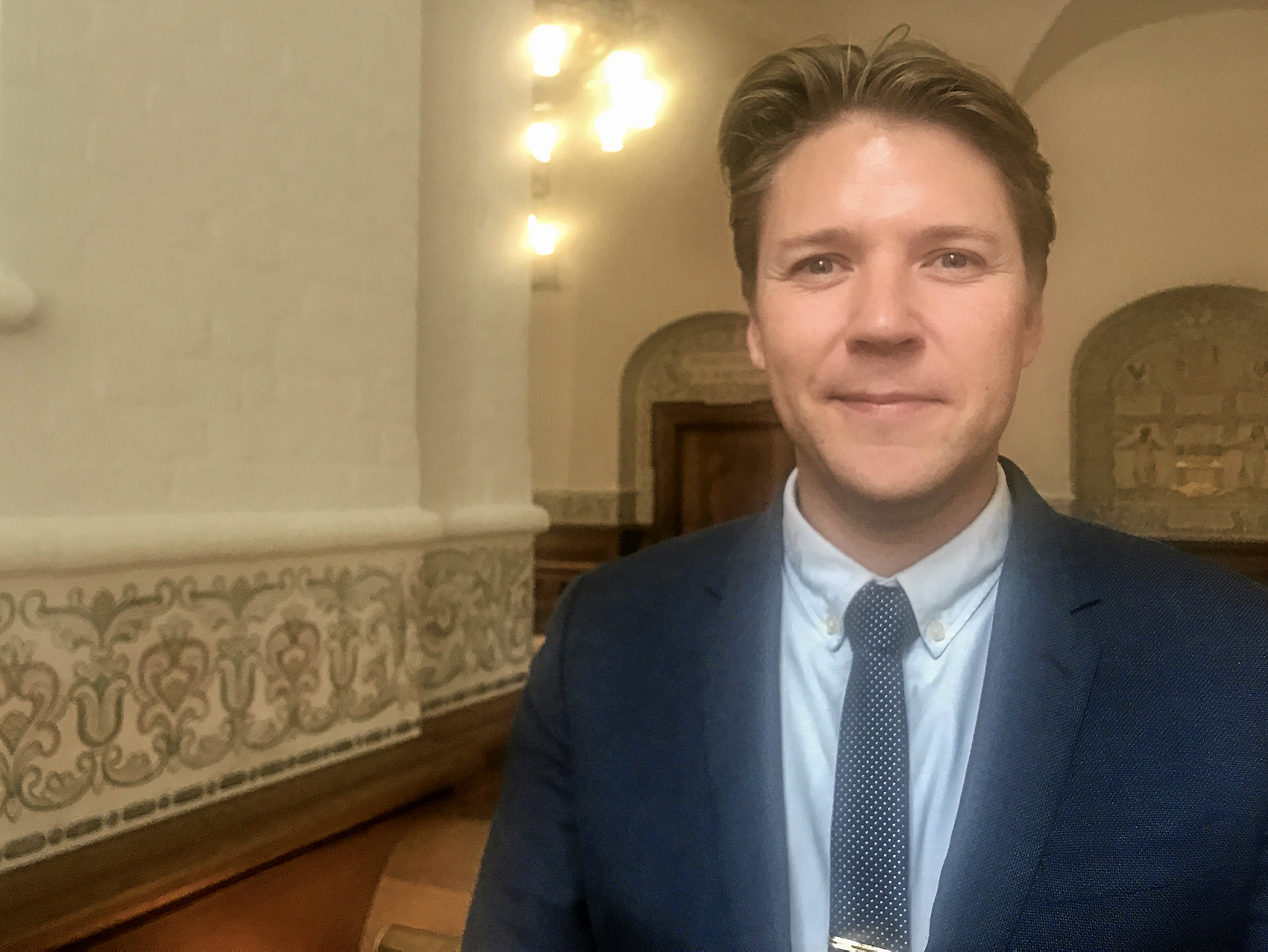Det socialdemokratiske folketingsmedlem Rasmus Horn Langhoff, der er valgt i Kalundborg-Odsherred, er ked af udmeldingen om den kommende massefyring hos Novo Nordisk.