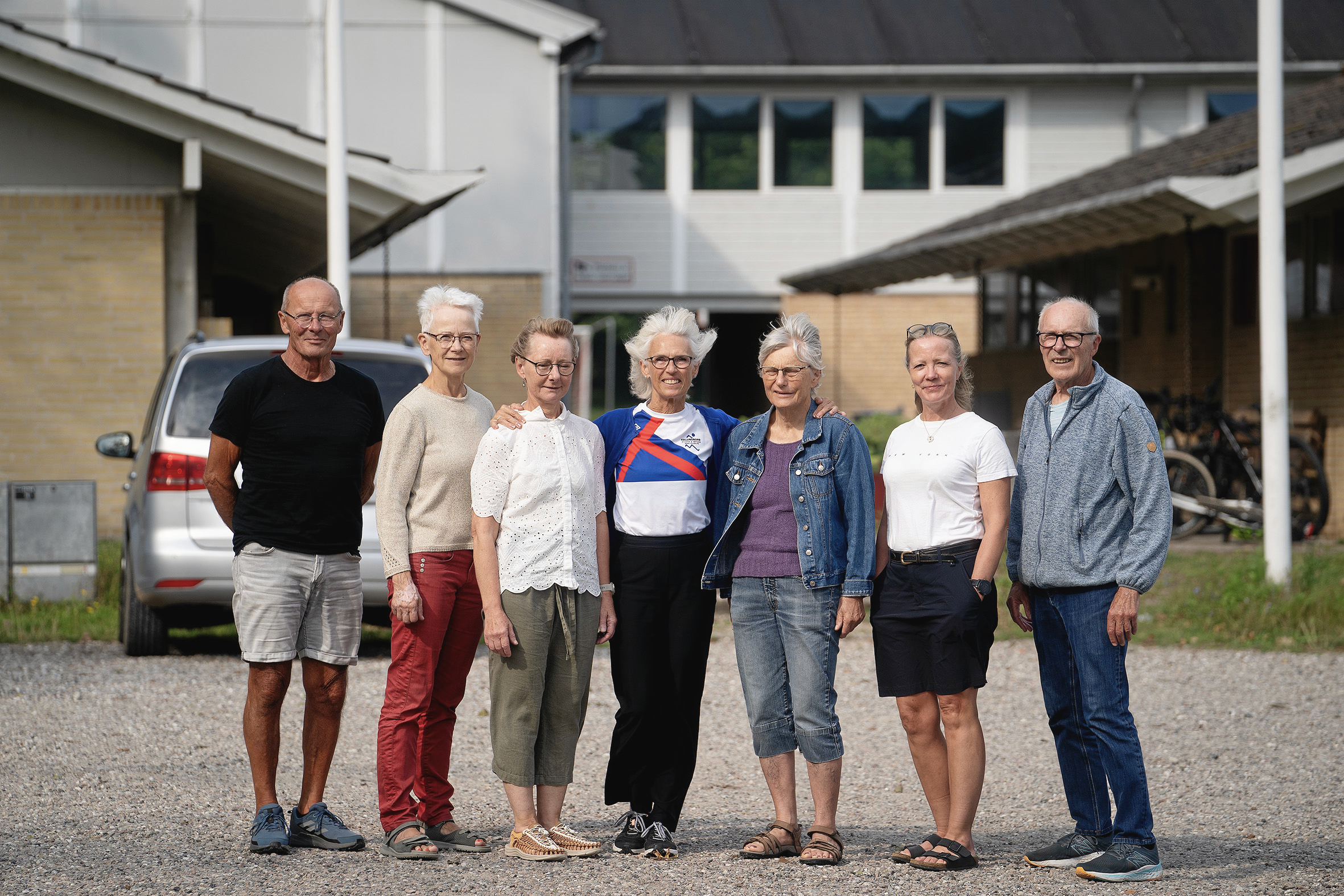 Kalundborg Idræts Forening (KIF) fylder 100 år. Fra venstre ses Bjarne Nielsen. Rita Klejs, Mona Madsen, Mette Frøslev Bruun, Hanne Meier, Charlotte Jørgensen og Poul Anker Nielsen.