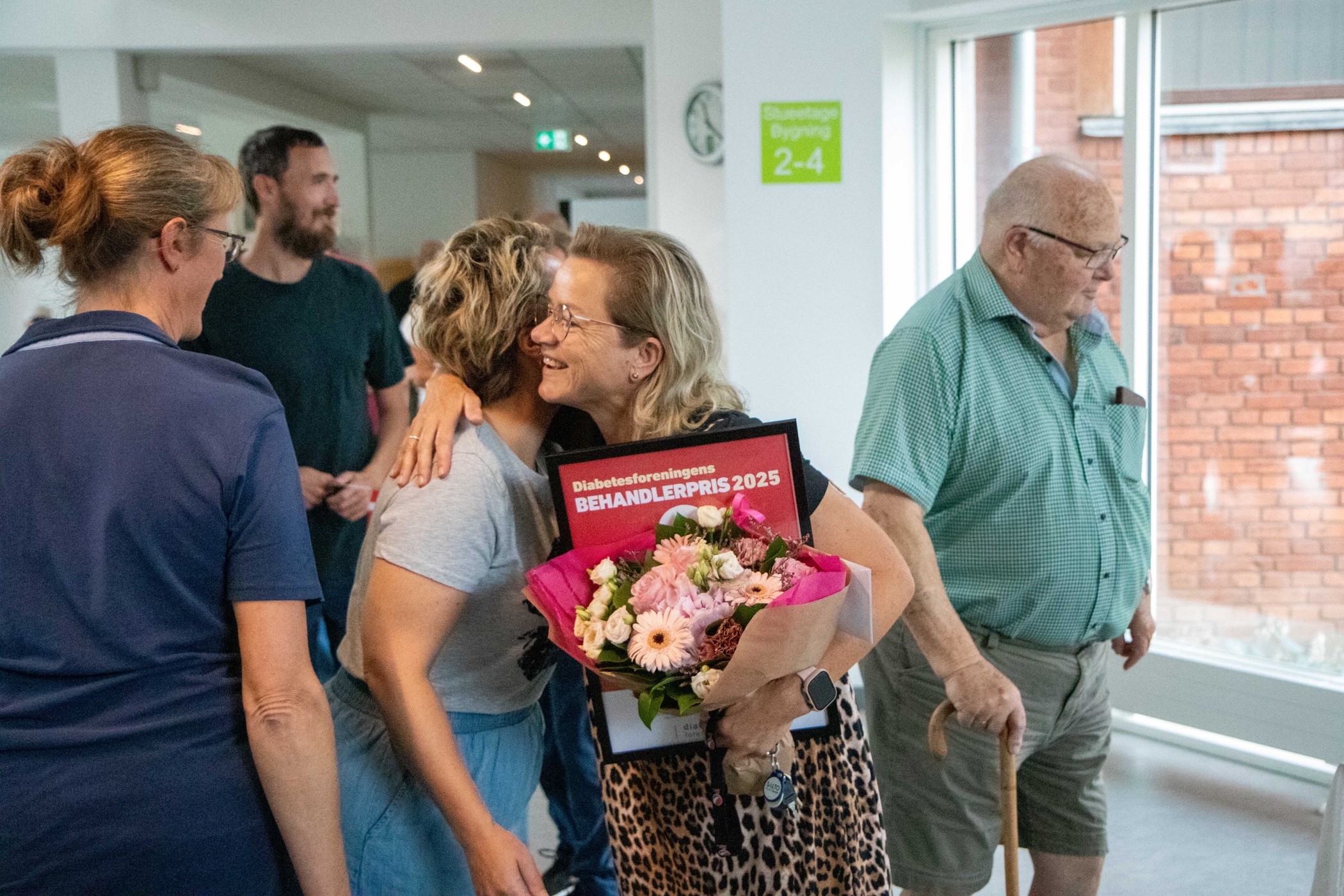 Janie Parris blev overrasket på Faxe Sundhedscenter, hvor hun modtog Diabetesforeningens behandlerpris. - Palle Demant Janie Parris blev overrasket på Faxe Sundhedscenter, hvor hun modtog Diabetesforeningens behandlerpris.