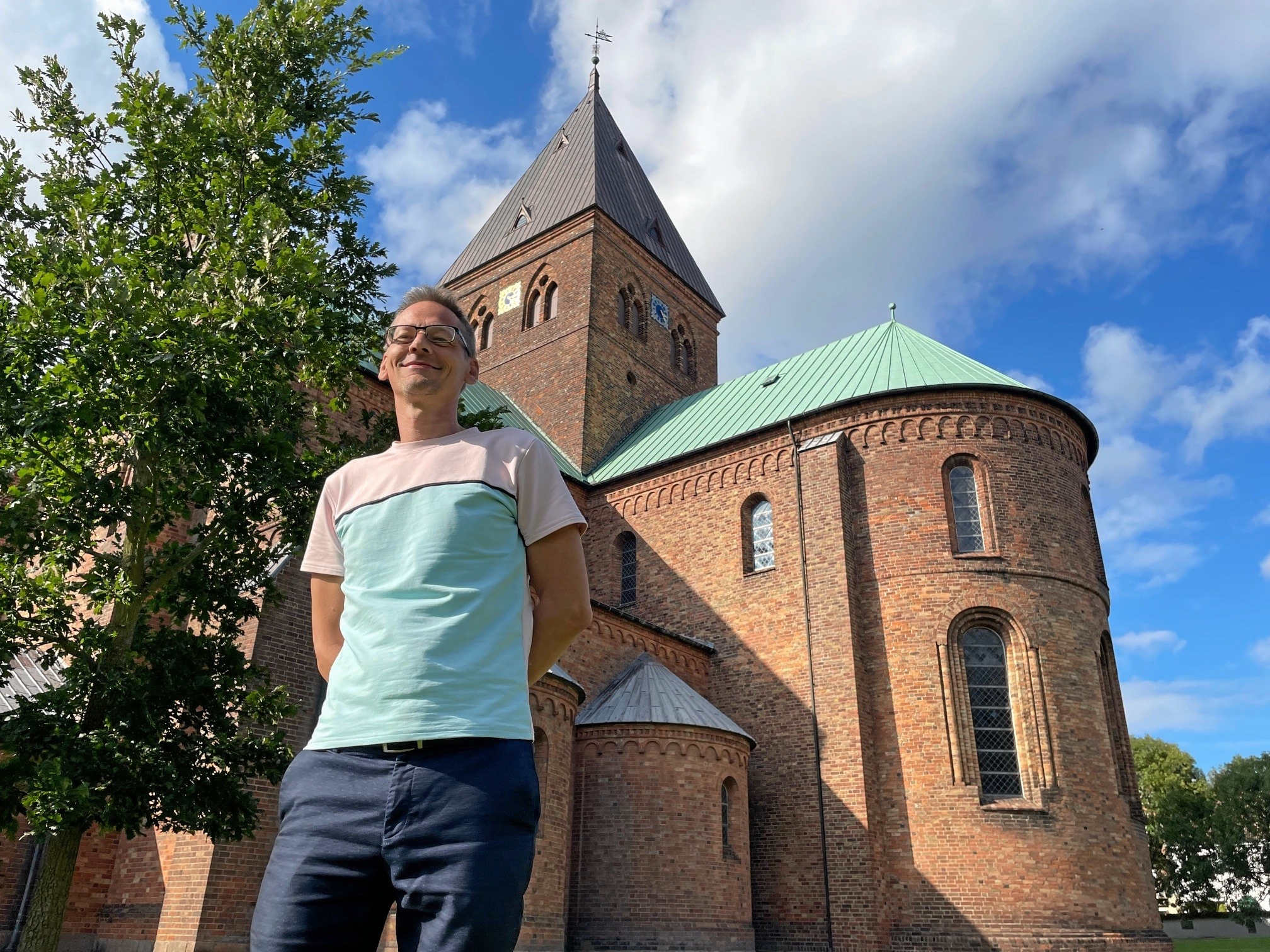 Anders Maretti var irriteret på kirkeklokkerne. - Preben Petersen Anders Maretti var irriteret på kirkeklokkerne.