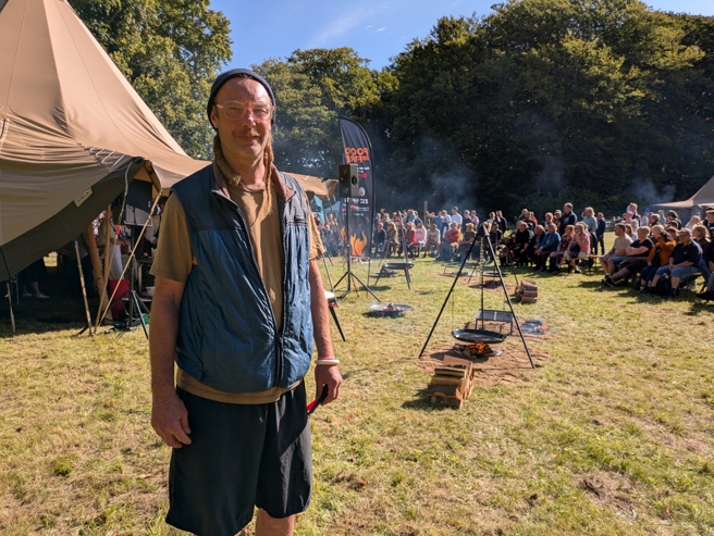 Nikolaj Kirk er endnu engang at finde i dommerpanelet, når Danmarksmesterskaberne i Bålmad finder sted i september. - Nikolaj Hansen Nikolaj Kirk er endnu engang at finde i dommerpanelet, når Danmarksmesterskaberne i Bålmad finder sted i september.