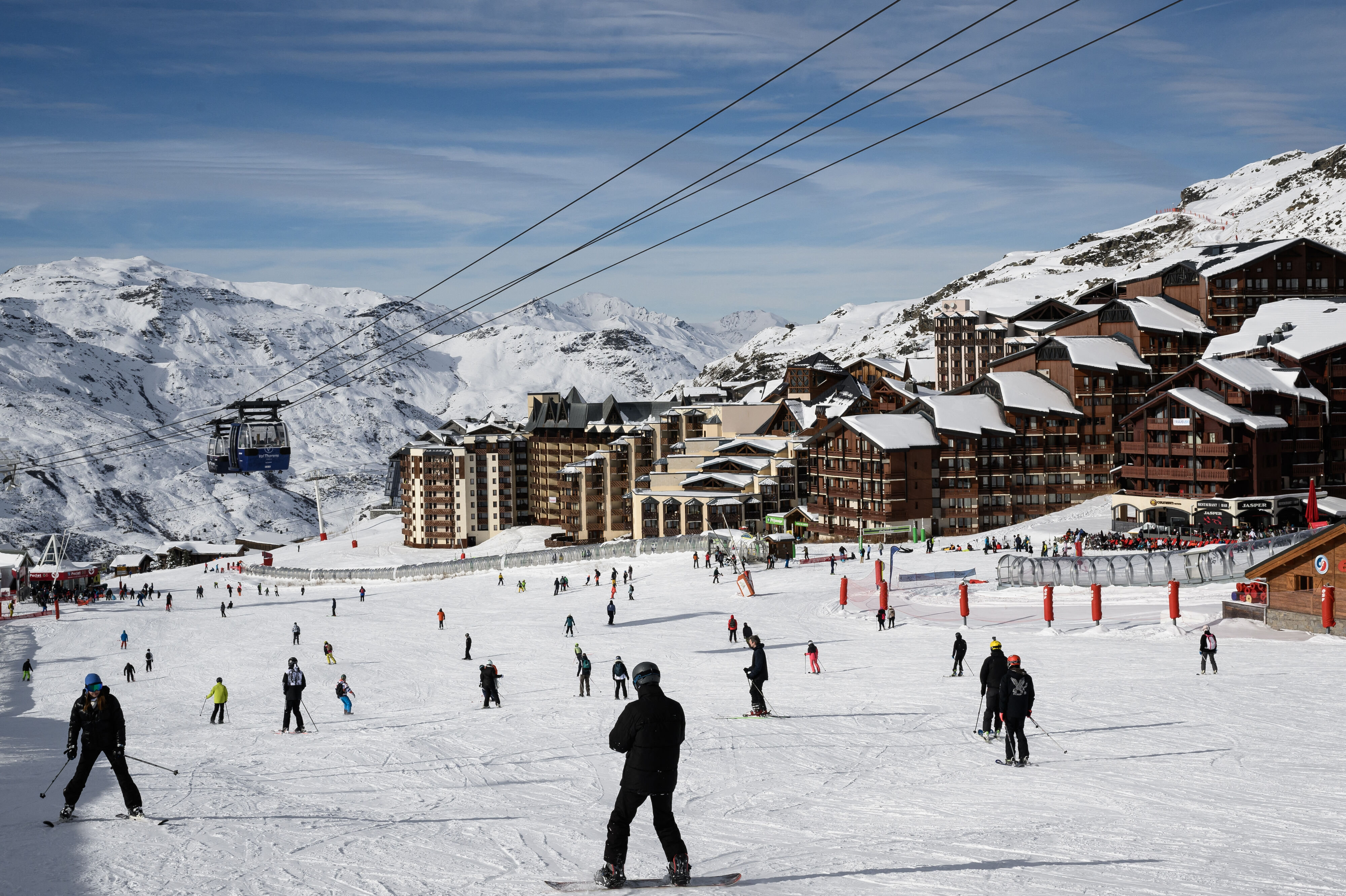 Val Thorens i Frankrig er et af de mest populære skisportssteder i Europa. Der er dog andre steder, hvor du kan få de samme oplevelser men til en lavere pris. (Arkivfoto).