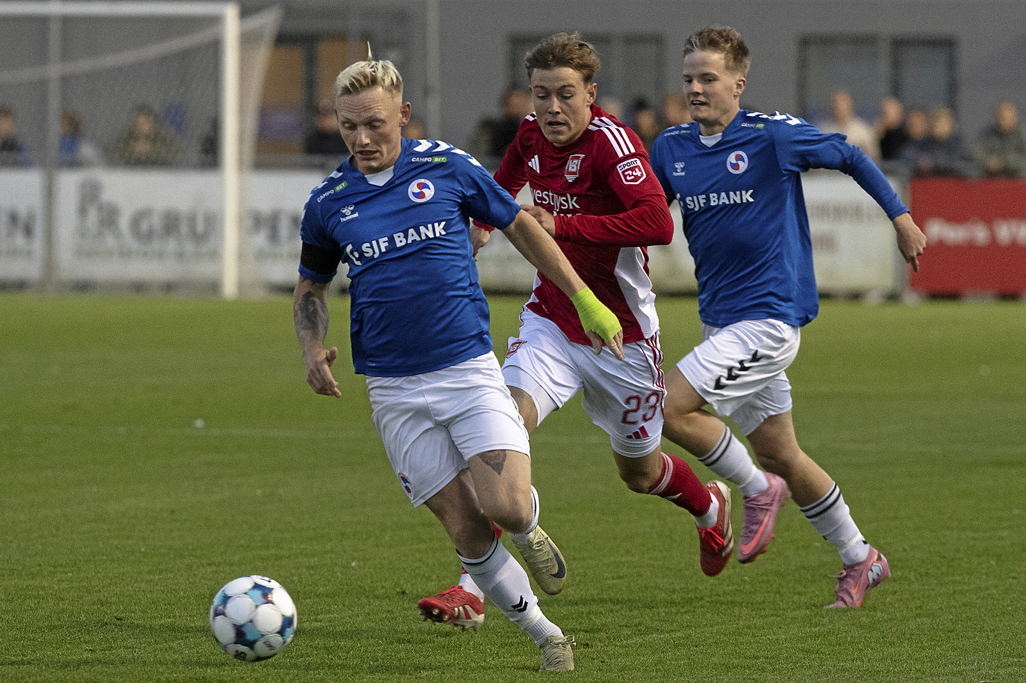 Morten "Mudi" Olsen lukkede og slukkede opgøret med to mål i kampens sidste minutter.
