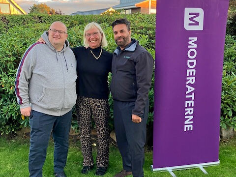 Moderaternes kandidater til Ishøj Byråd - fra venstre Anders Olsen, spidskandidat Susanne Heckmann og Abdul Rehman Khan.