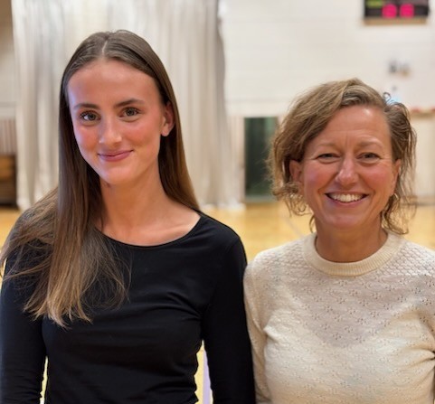 Elevrådsformand Emma Marie Baandhøj Buschardt og skoleleder Pernille Thomsen har haft gode erfaringer med mobilforbuddet på Endrupskolen.