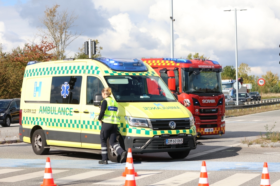 En ambulance måtte tilkaldes. - Presse-fotos.dk En ambulance måtte tilkaldes.