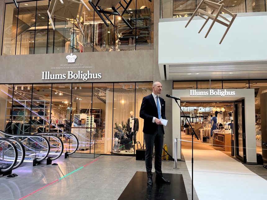 Center Manager Casper D. von der Ahé er optimistisk for Lyngby Storcenters hotelbyggeri trods udfordringer.