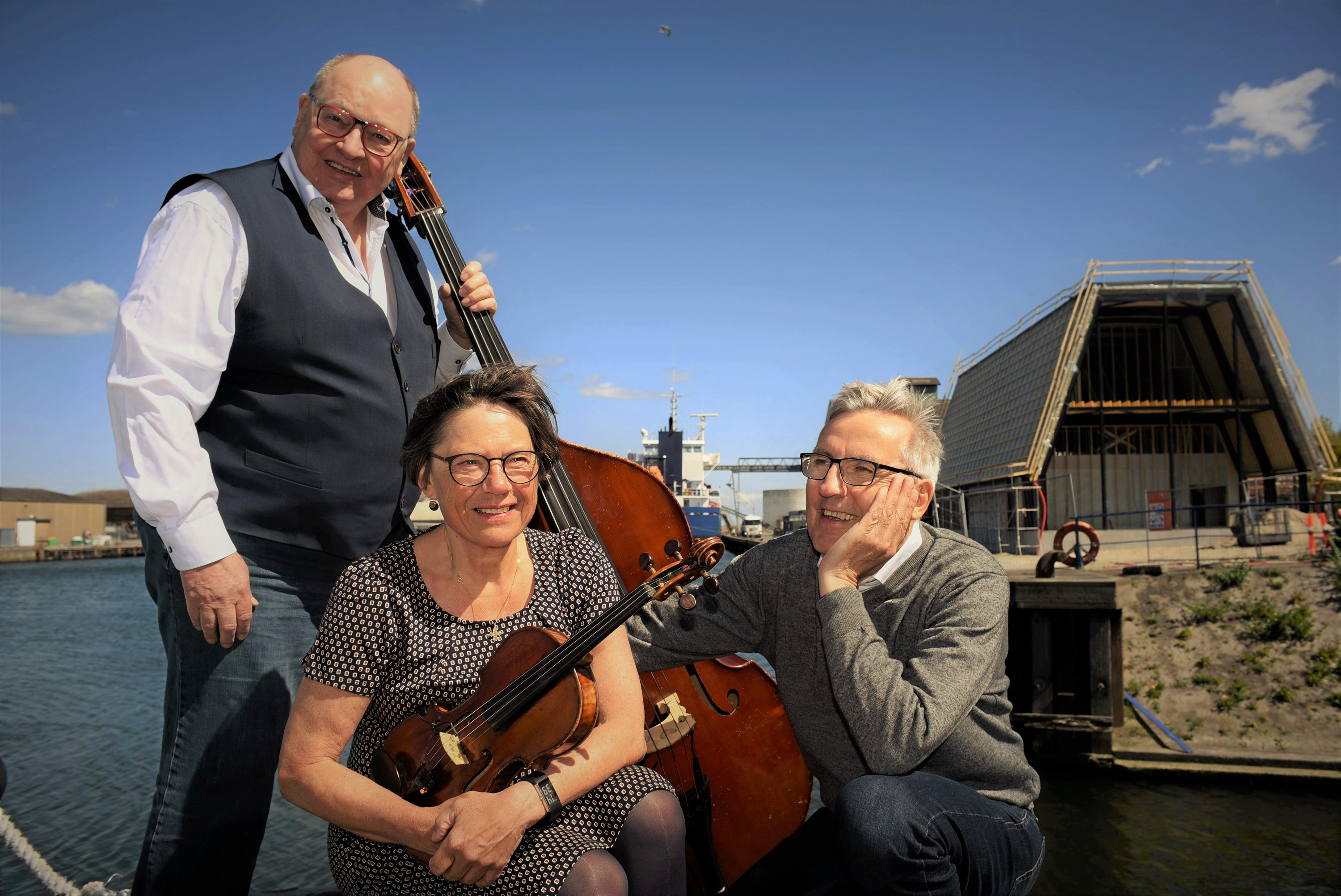 'Froms Kapel' spiller op til fællessang.