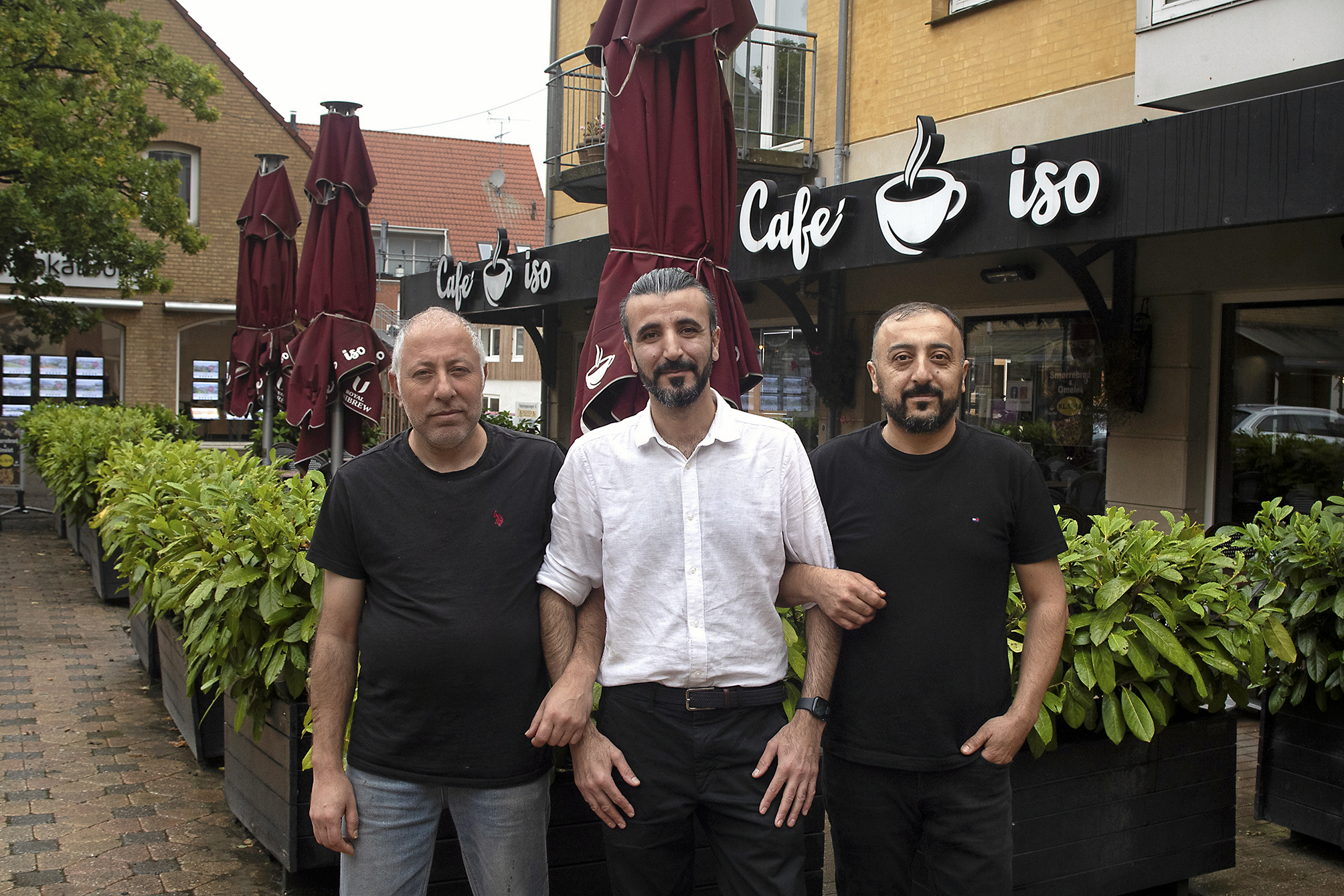 Reşit Seҫilmiş (t.v.), Feti Gÿrbūz og Veli Karaca kender hinanden fra branchen, som de alle har været i i 25 år. Nu var det tid til at stå på egne ben.