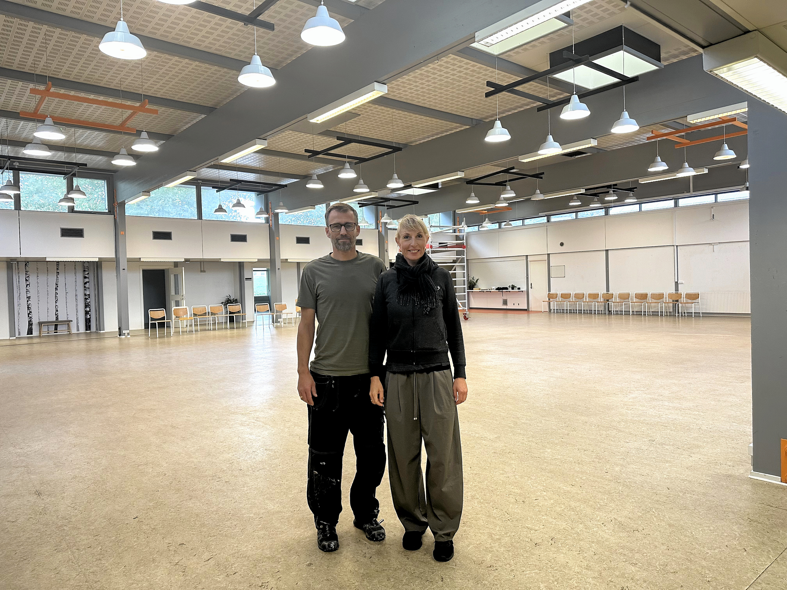 Thomas og Maja Helbo Jensen ses her i Allikelund-bygningen, hvor der skal foregå en masse kreative og fysiske aktiviteter og workshops den 14.,15. og 16. oktober.