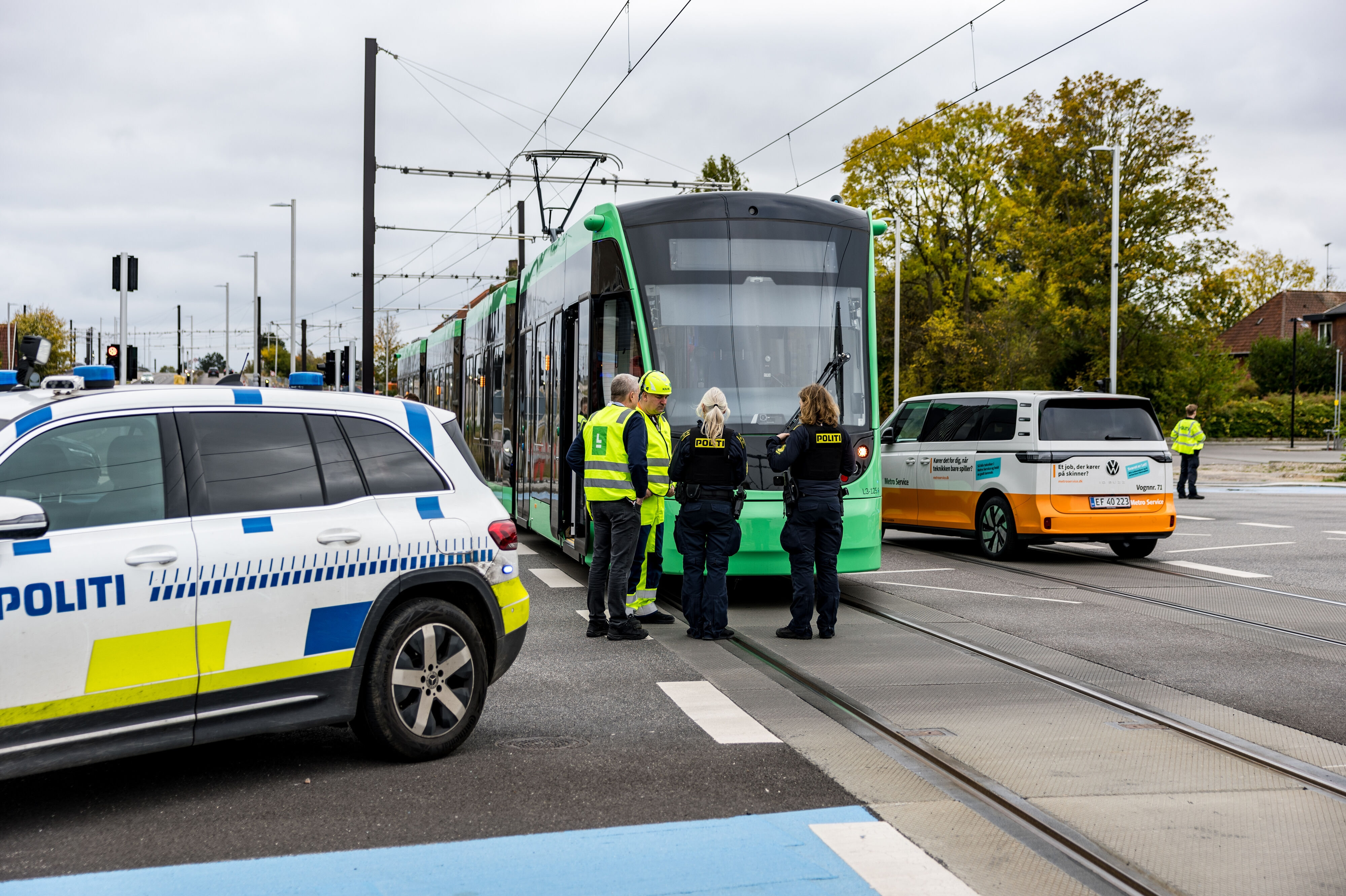 En 59-årig mand blev lørdag ramt af et letbanetog i Glostrup. Han afgik ved døden. Direktør i letbaneselskab sender tanker til de pårørende.