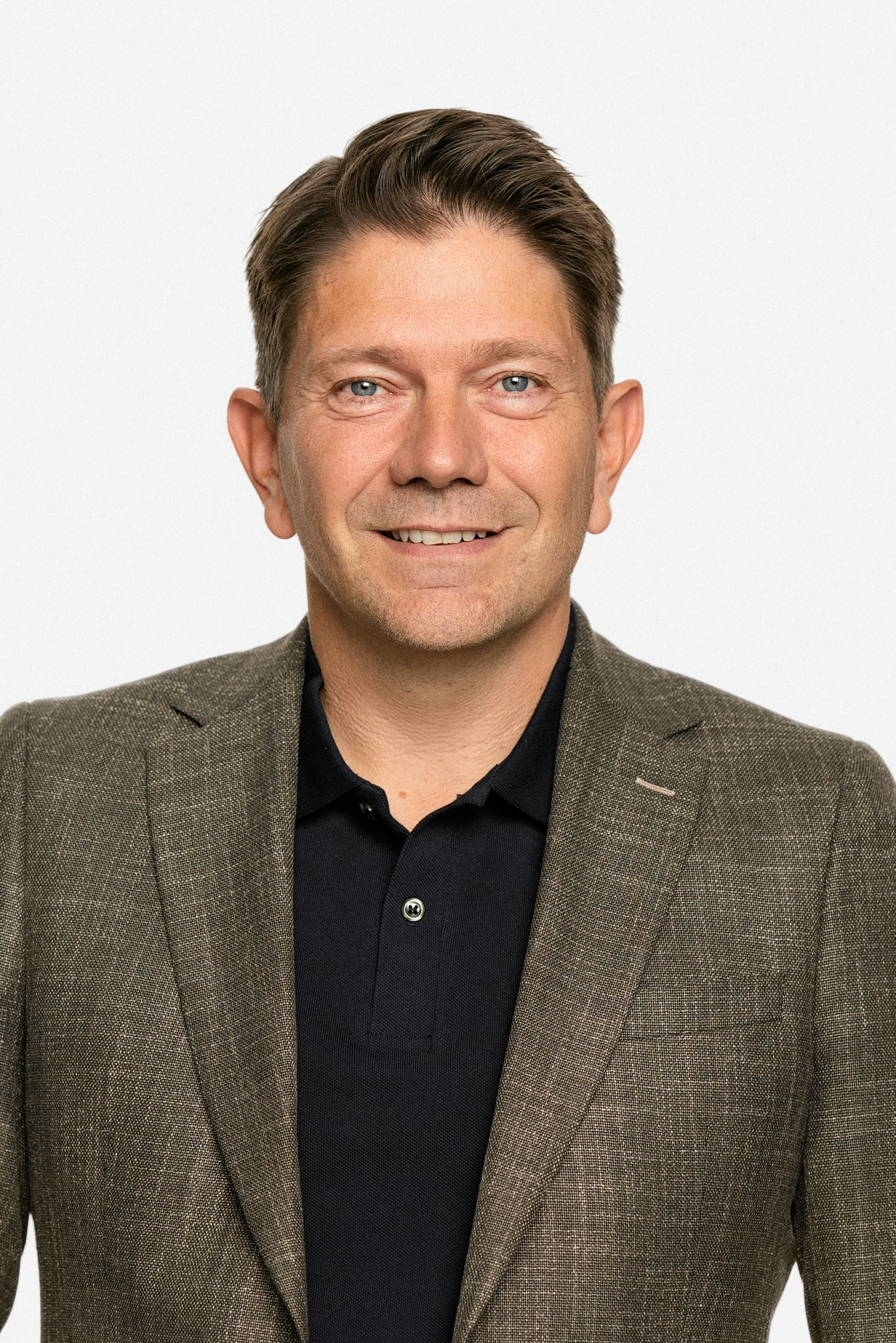 Det er ikke nok at kritisere bureaukratiet- -man må komme med kokrete løsninger, mener radikales Lars Green Bach.